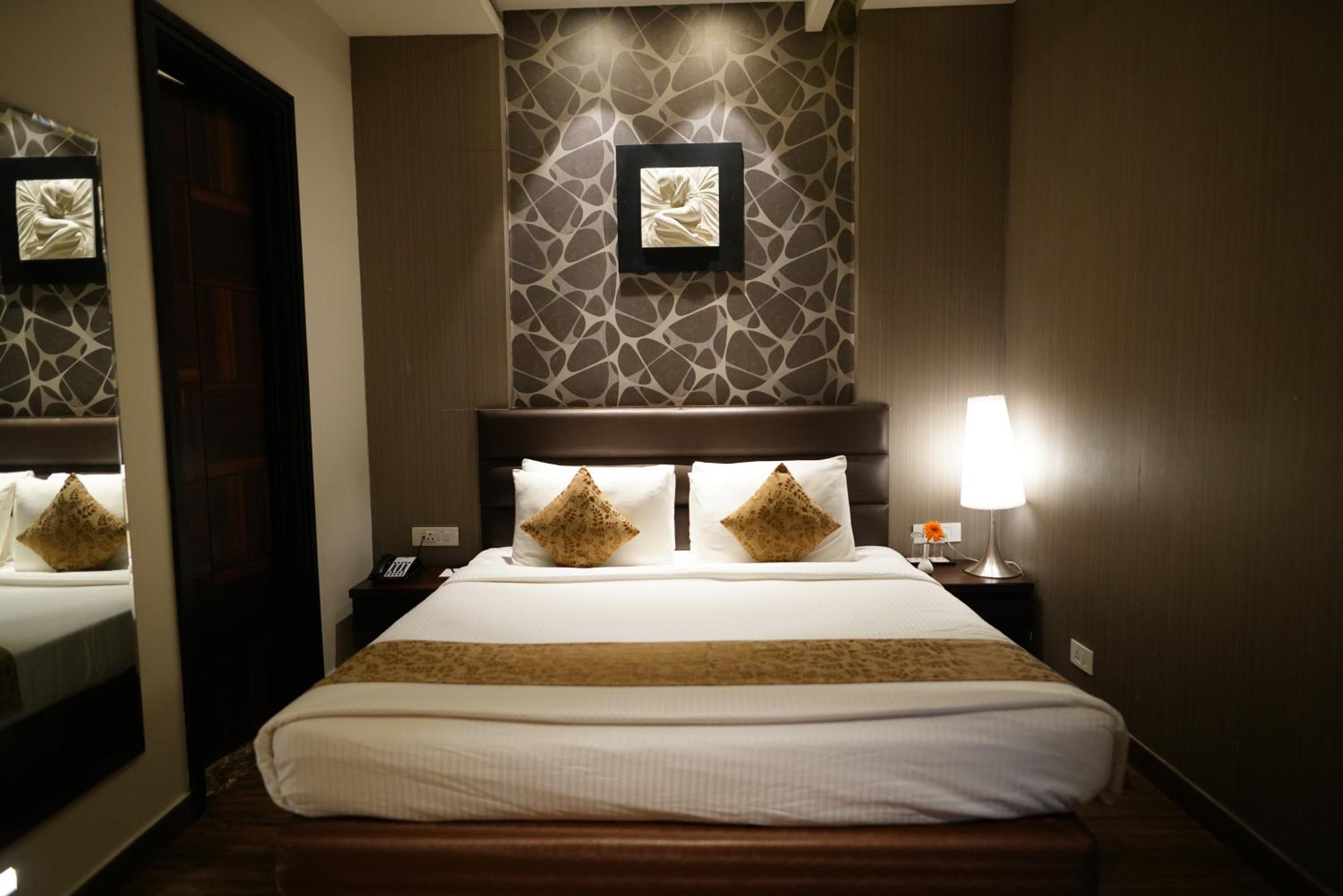 Standard Double Room - Photo 1
