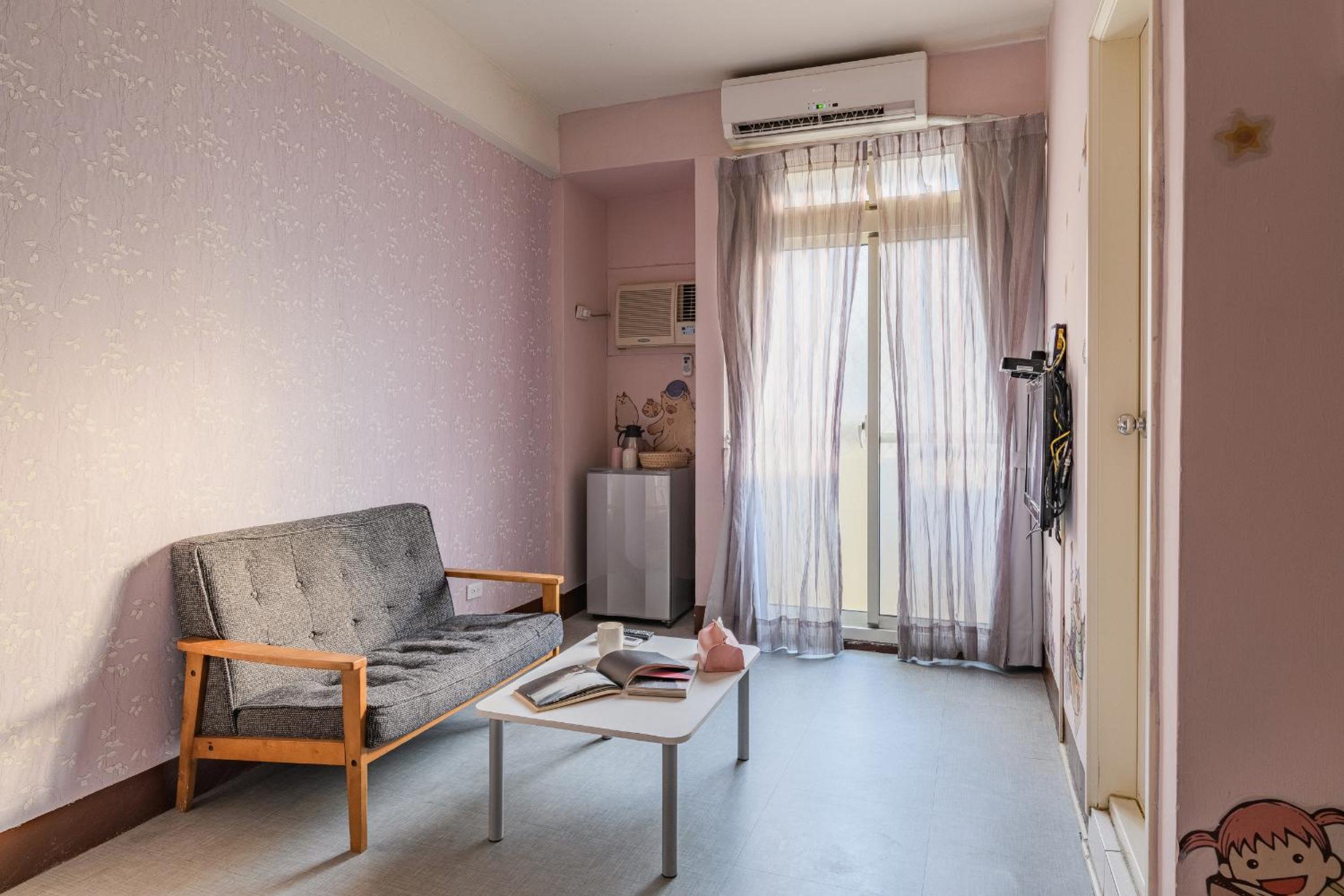 Double Room with Balcony - Photo 14