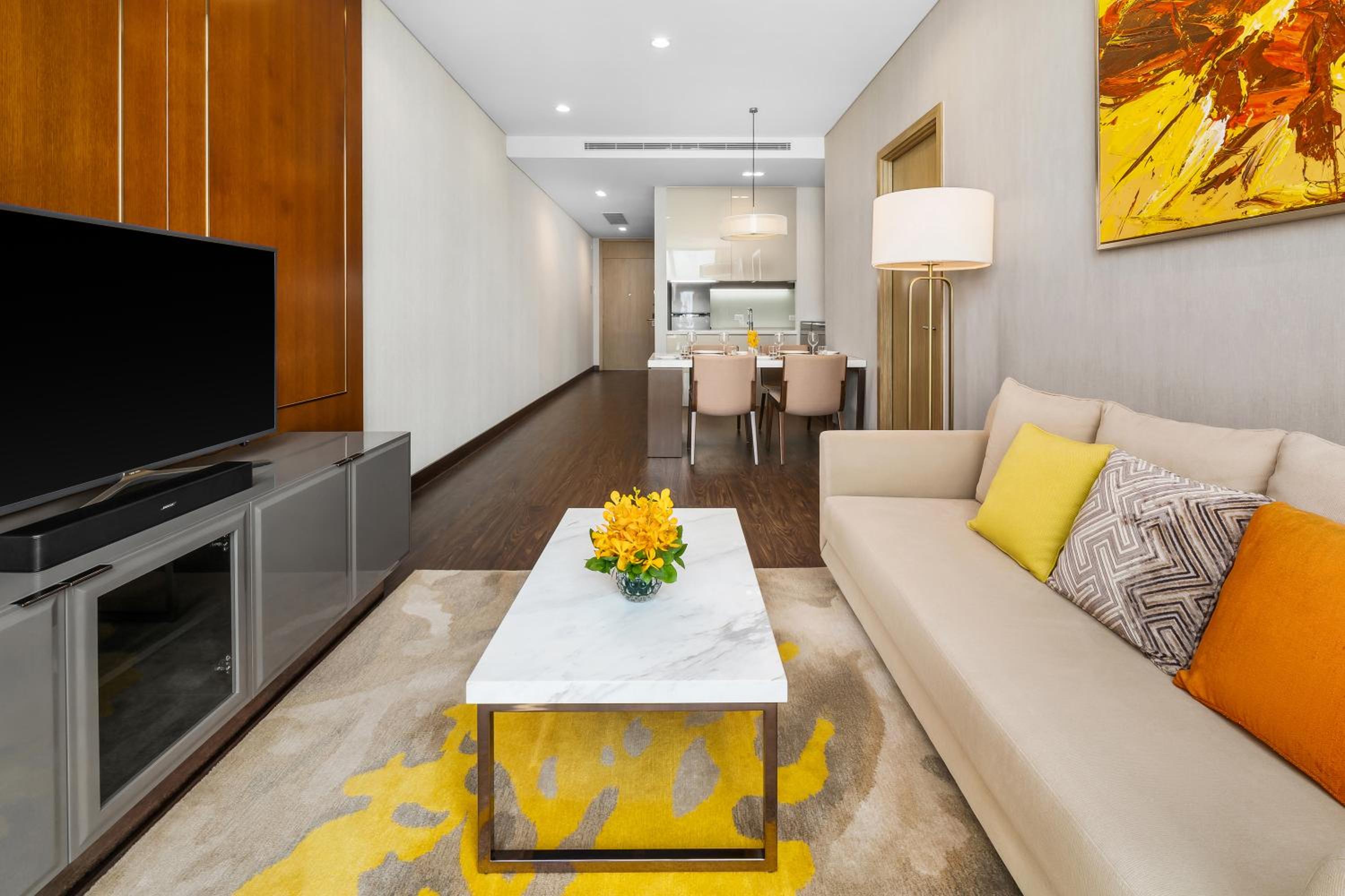 Grand One Bedroom with one-time Complimentary Mini-bar photo 3