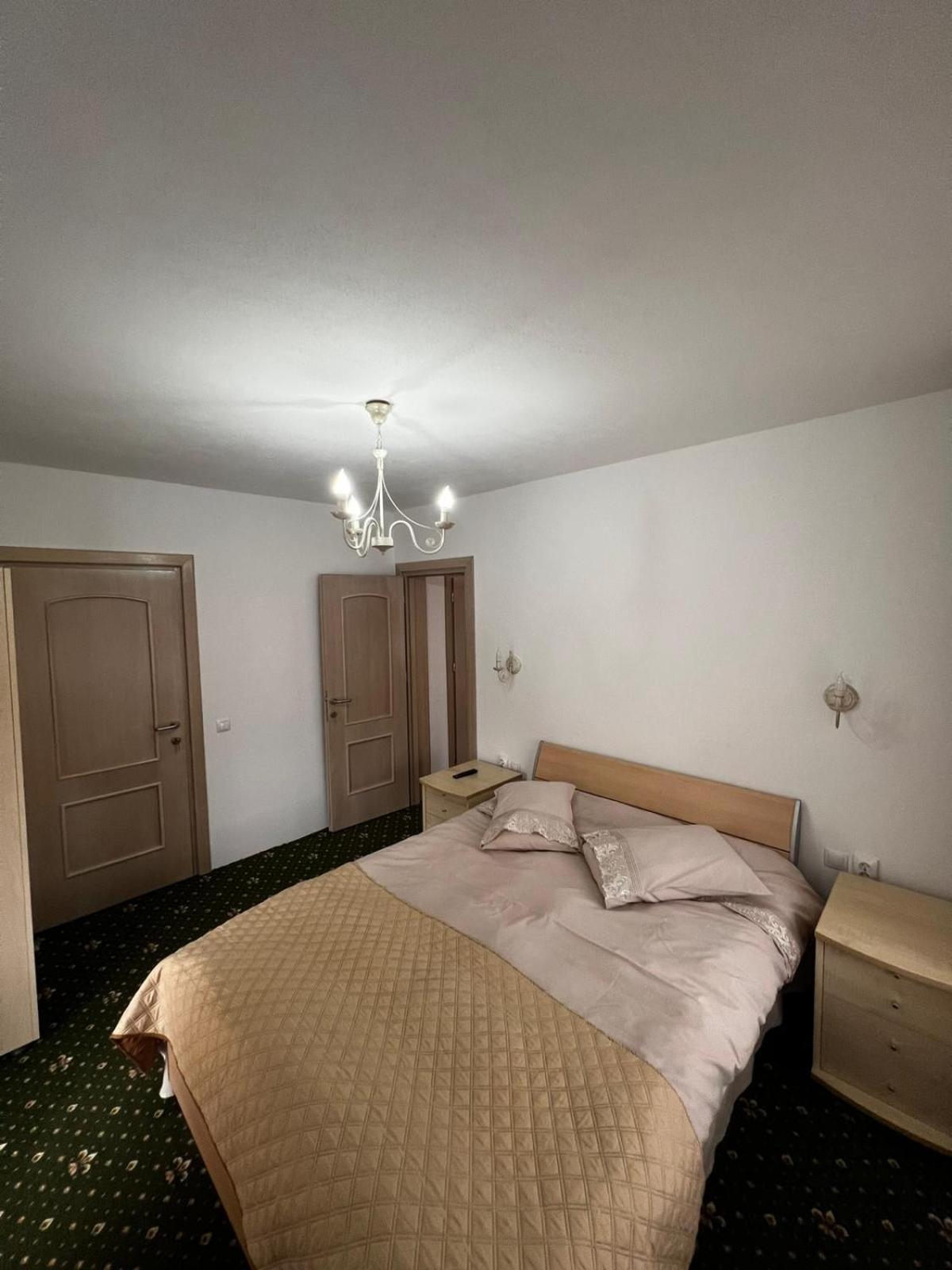 Deluxe Double Room with Balcony - Photo 3