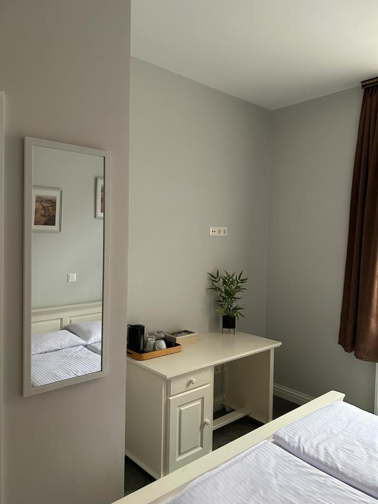 Standard Double Room photo 2