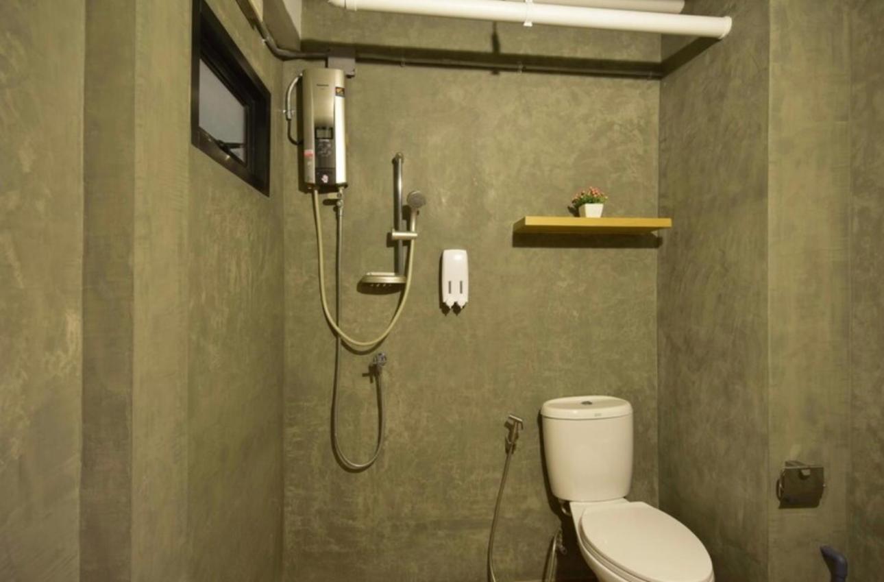 Double Room with Shared Bathroom photo 2