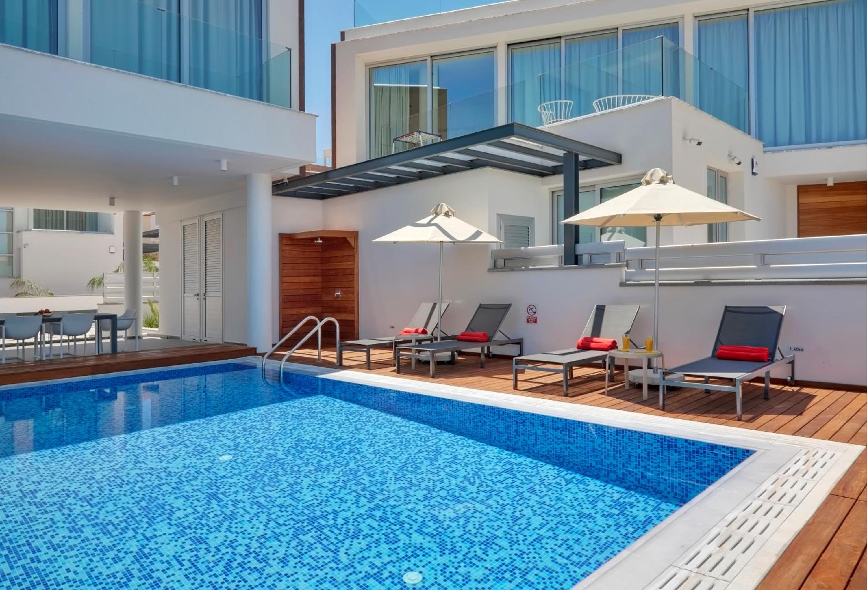 Villa with Sea View photo 2