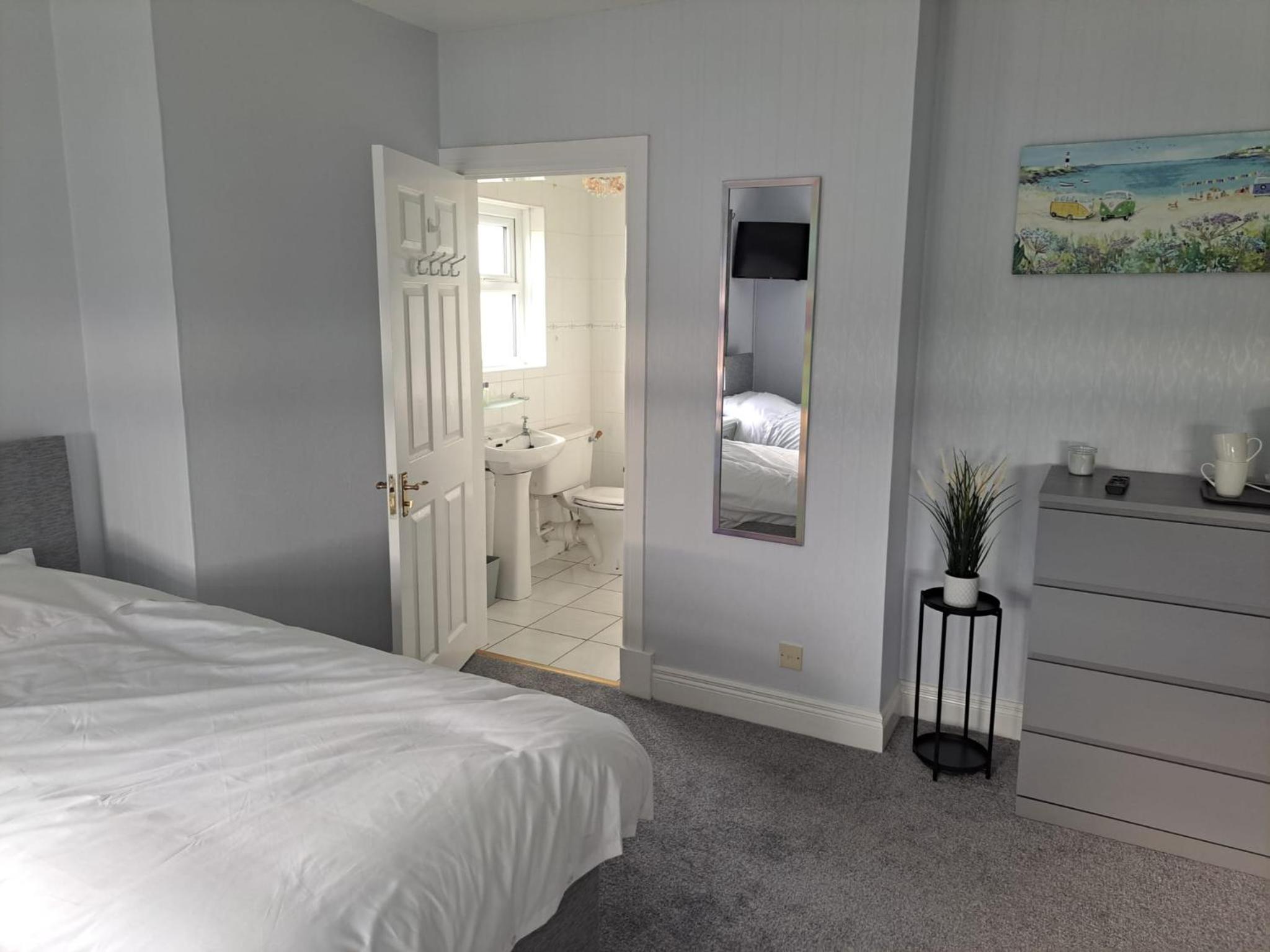 Quadruple Room - Photo 6