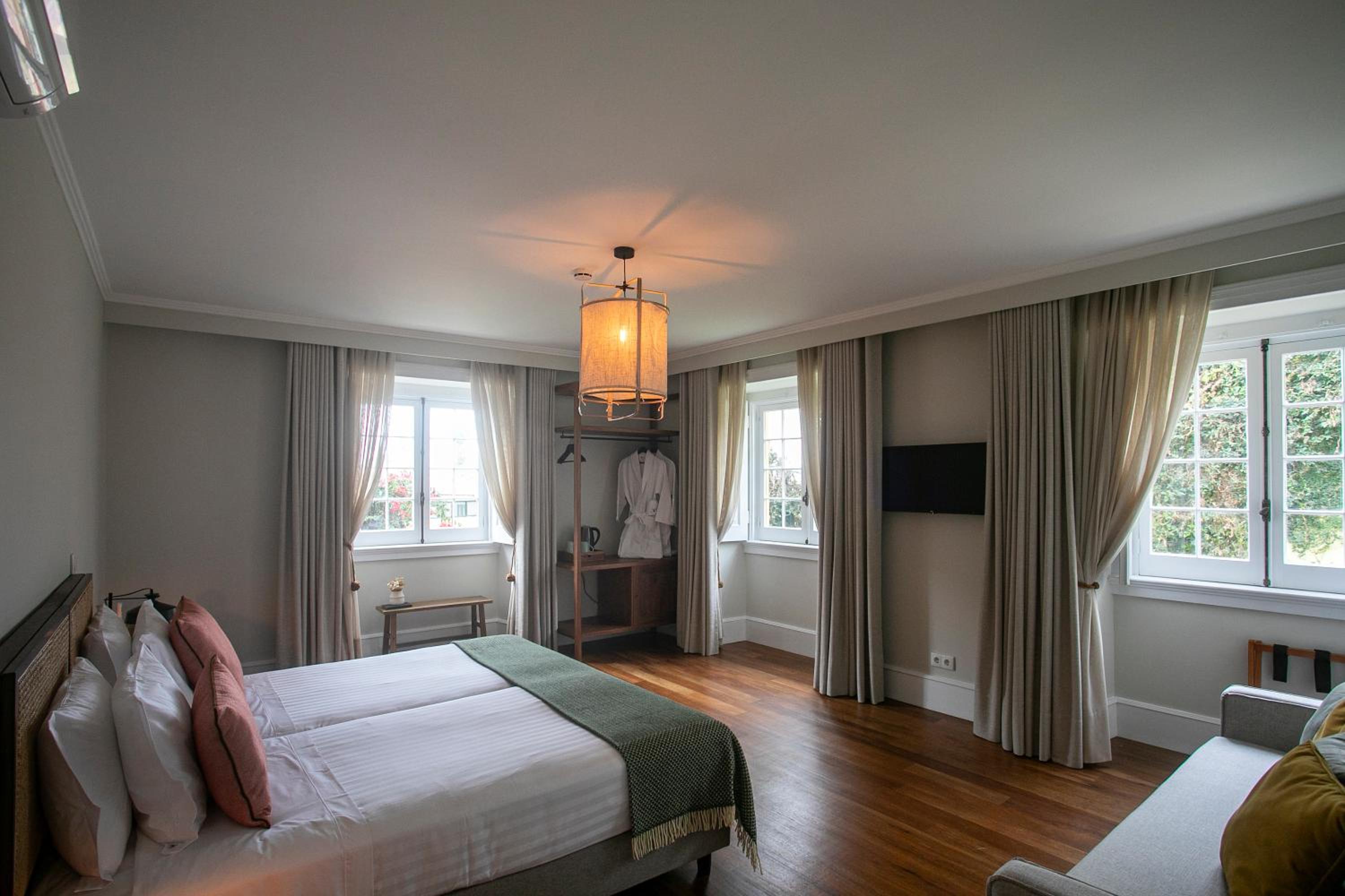 Single Bed in Dormitory Room photo 1