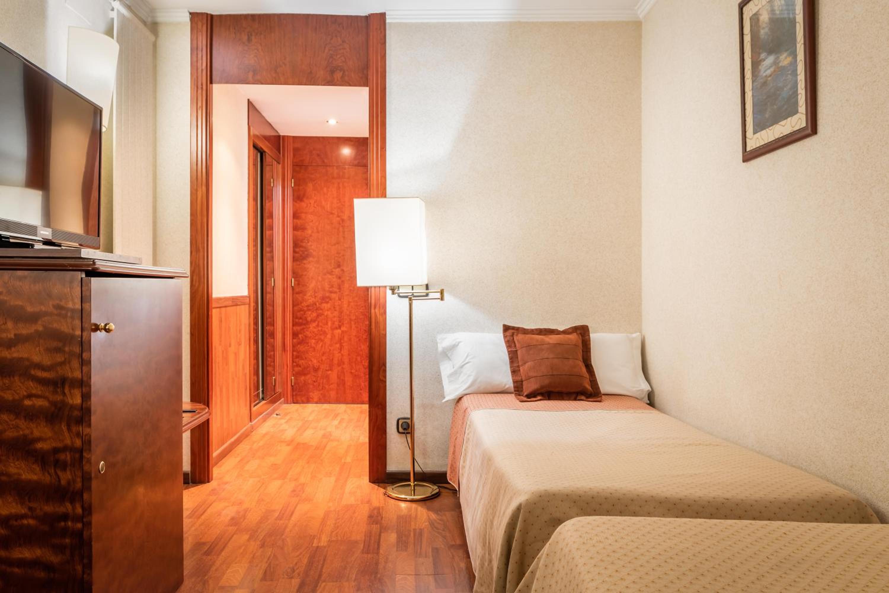 Quadruple Room photo 3