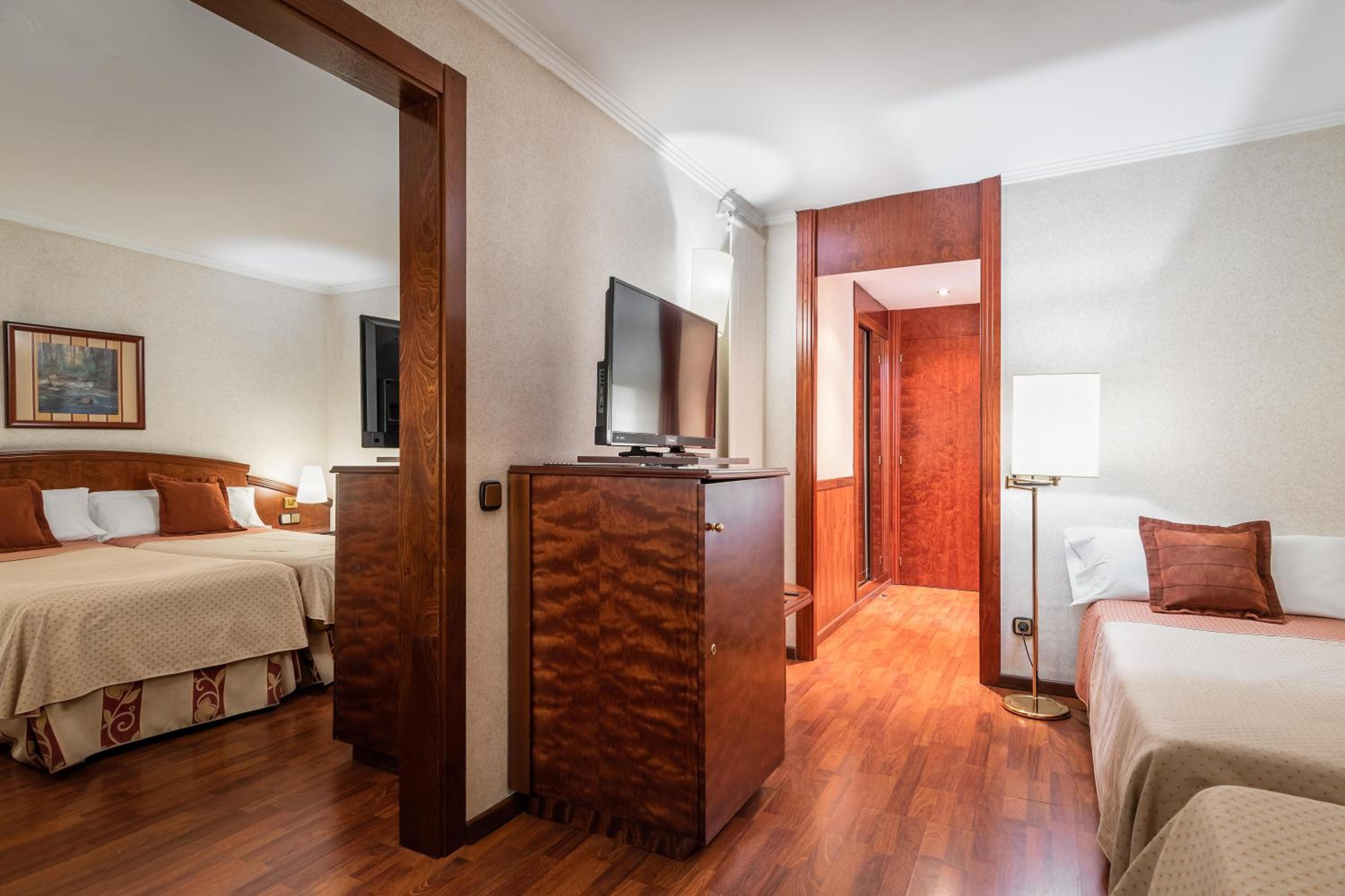 Quadruple Room photo 3