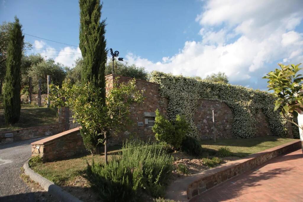 Villa photo 2