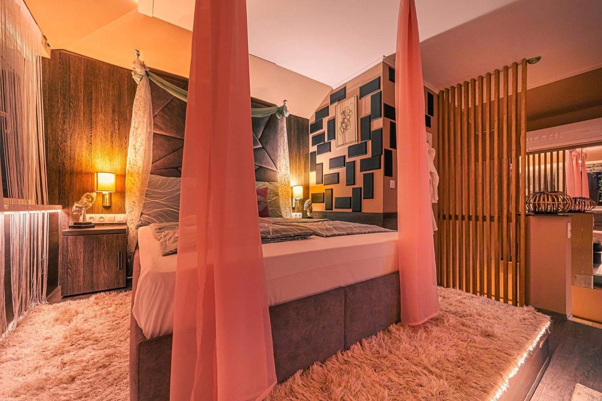 Suite with River View - Photo 5