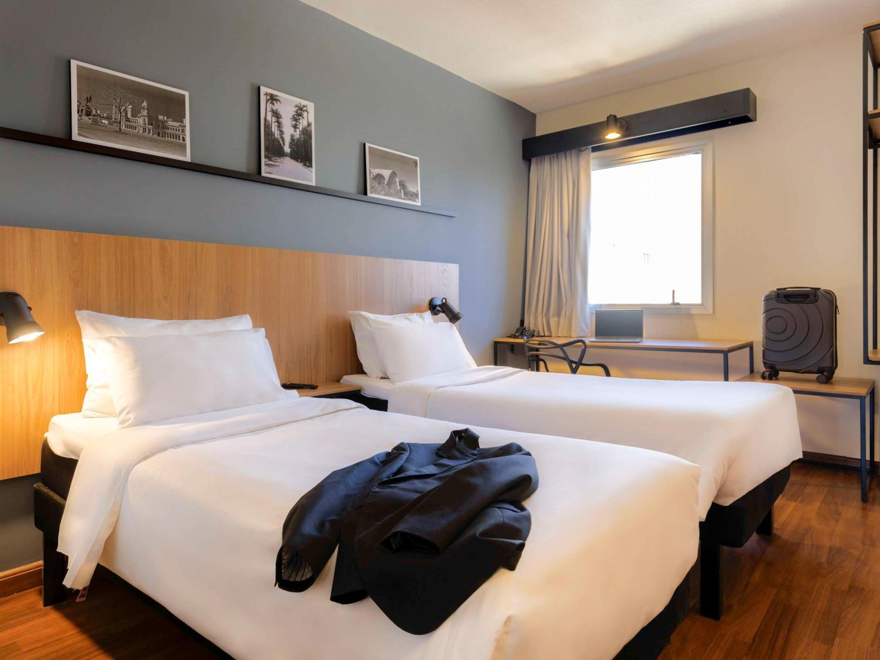 Standard Twin Room photo 2
