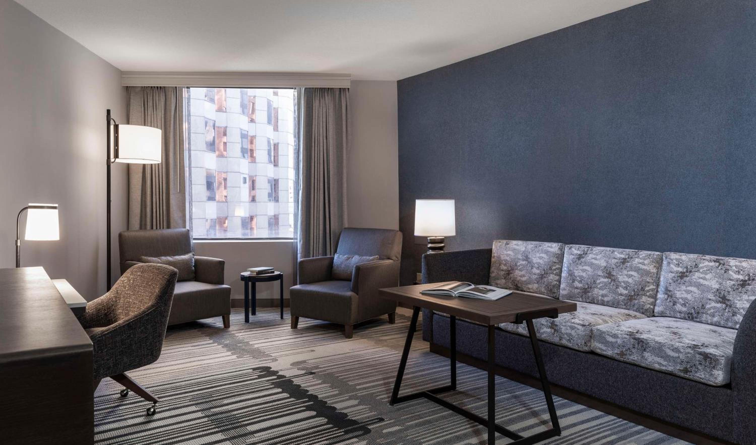 Suite - Photo 2