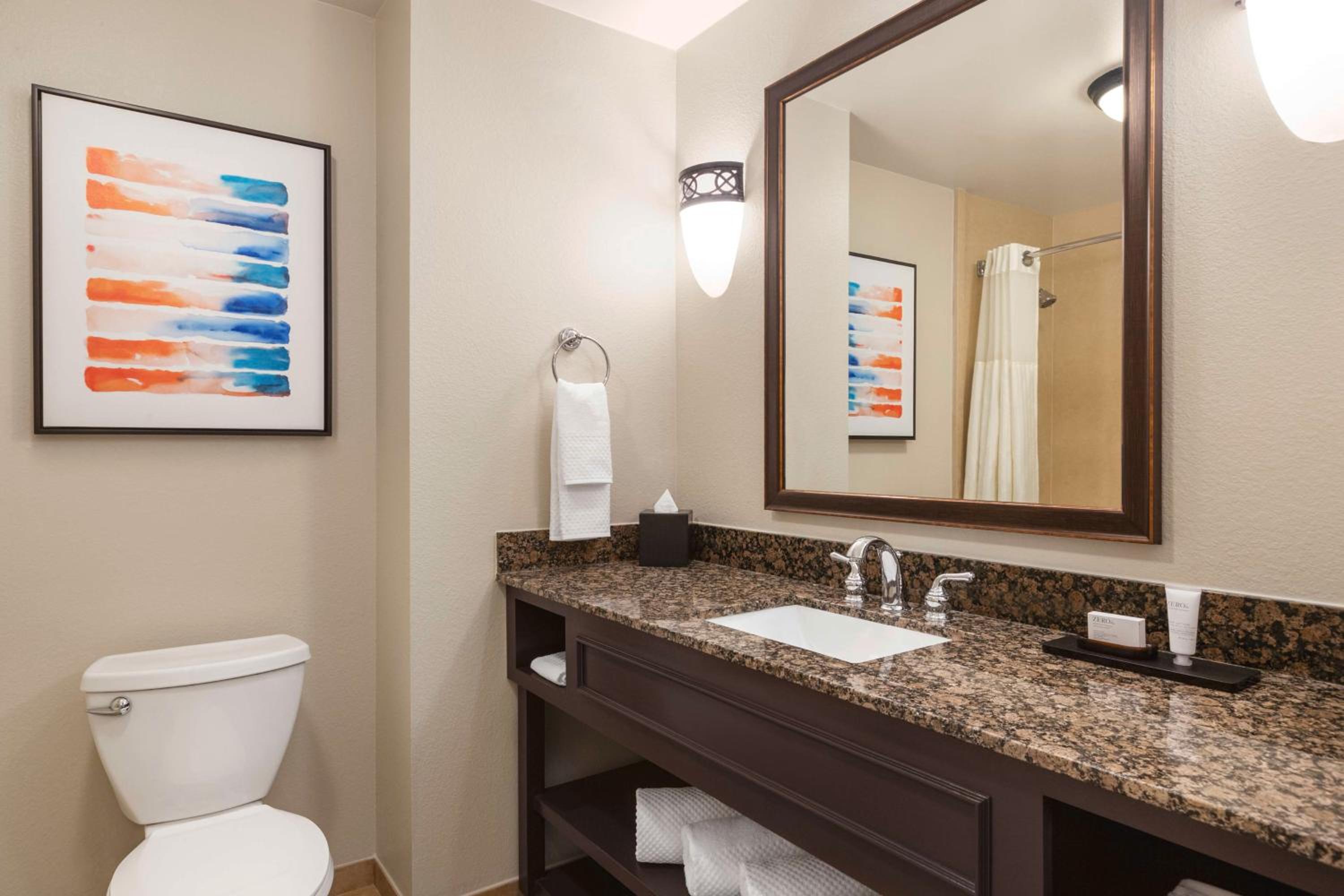 Two-Room King Suite - Non-Smoking - Photo 3