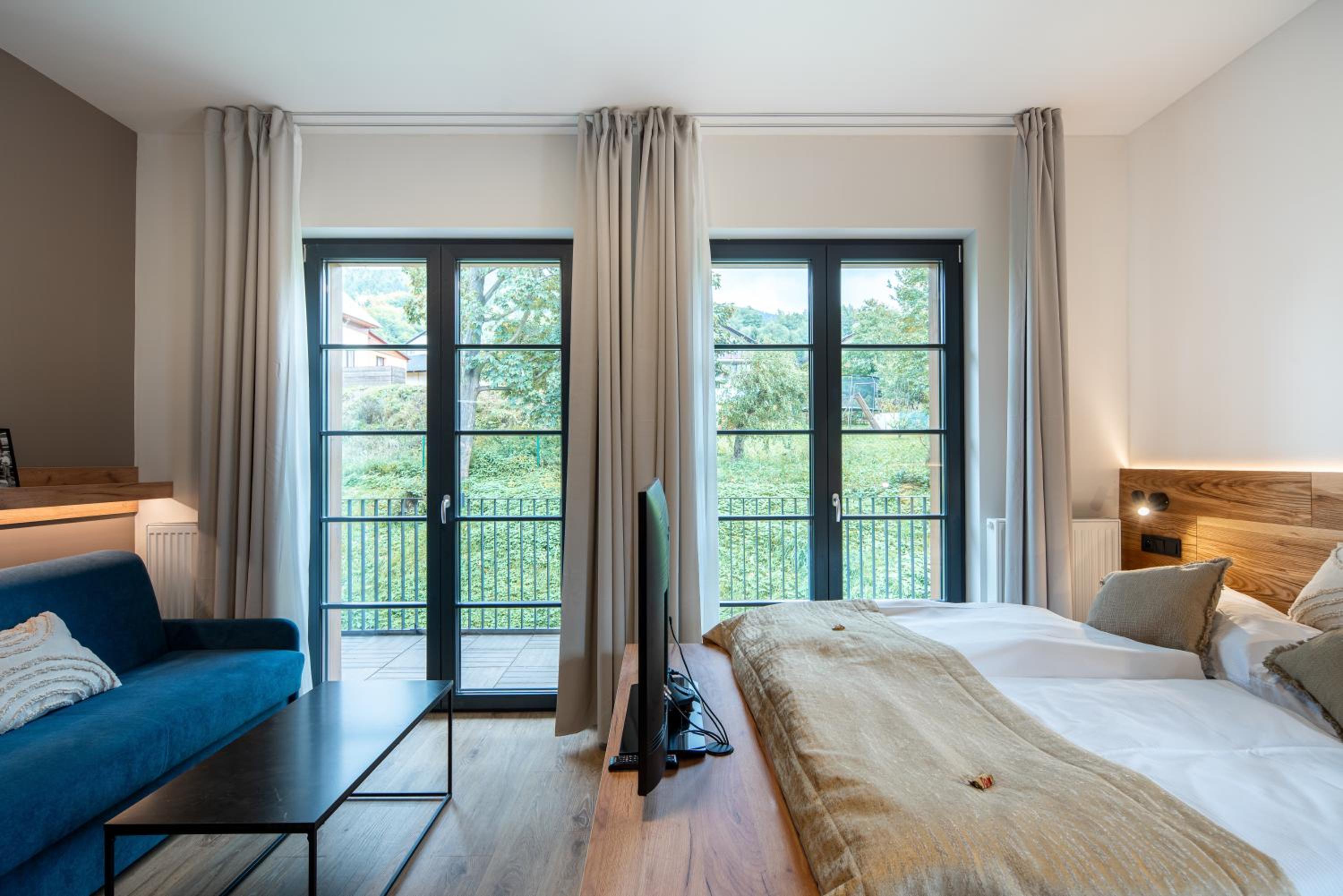 Apartment with Terrace photo 1