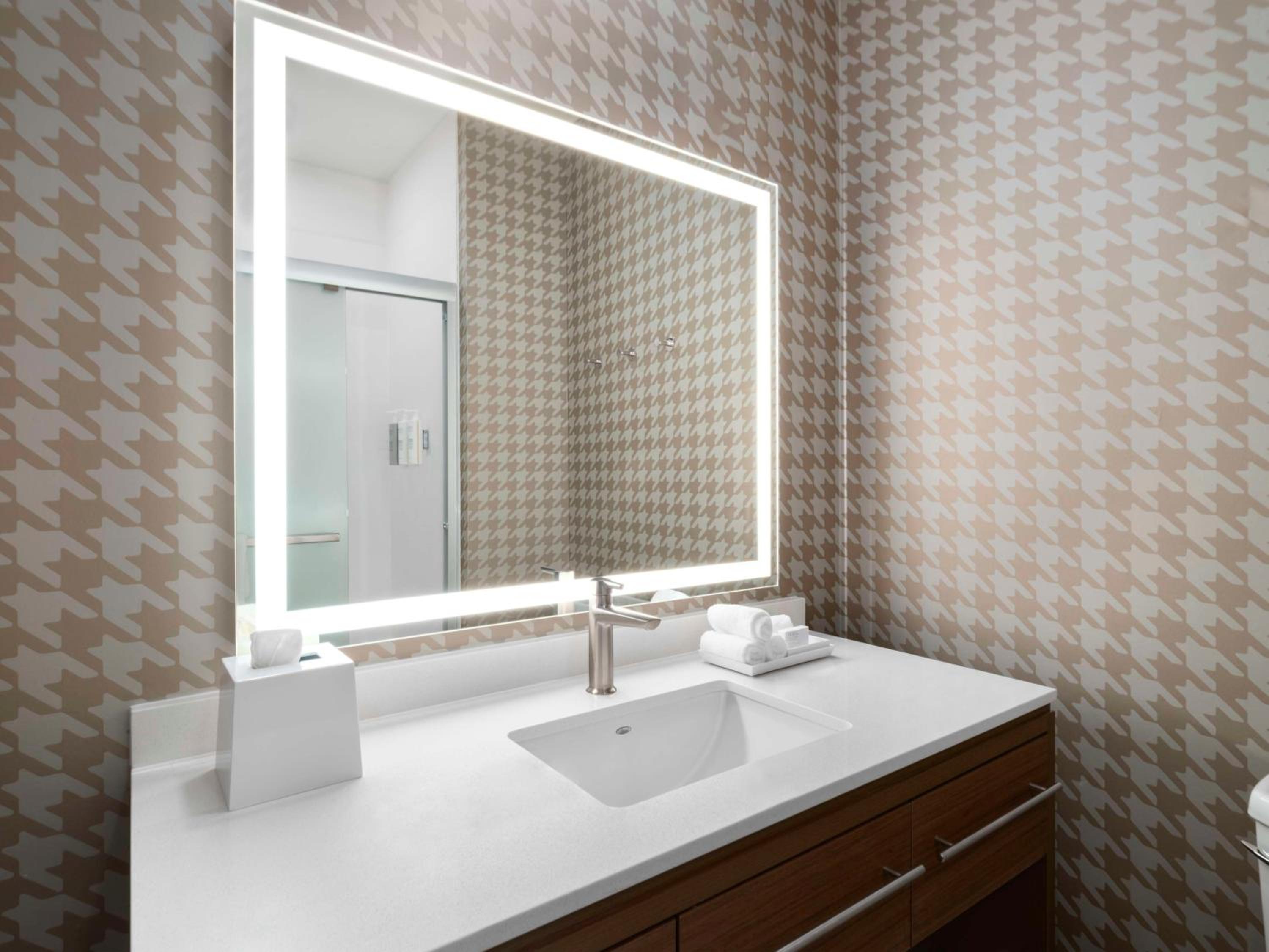 King Studio Suite - Photo 6