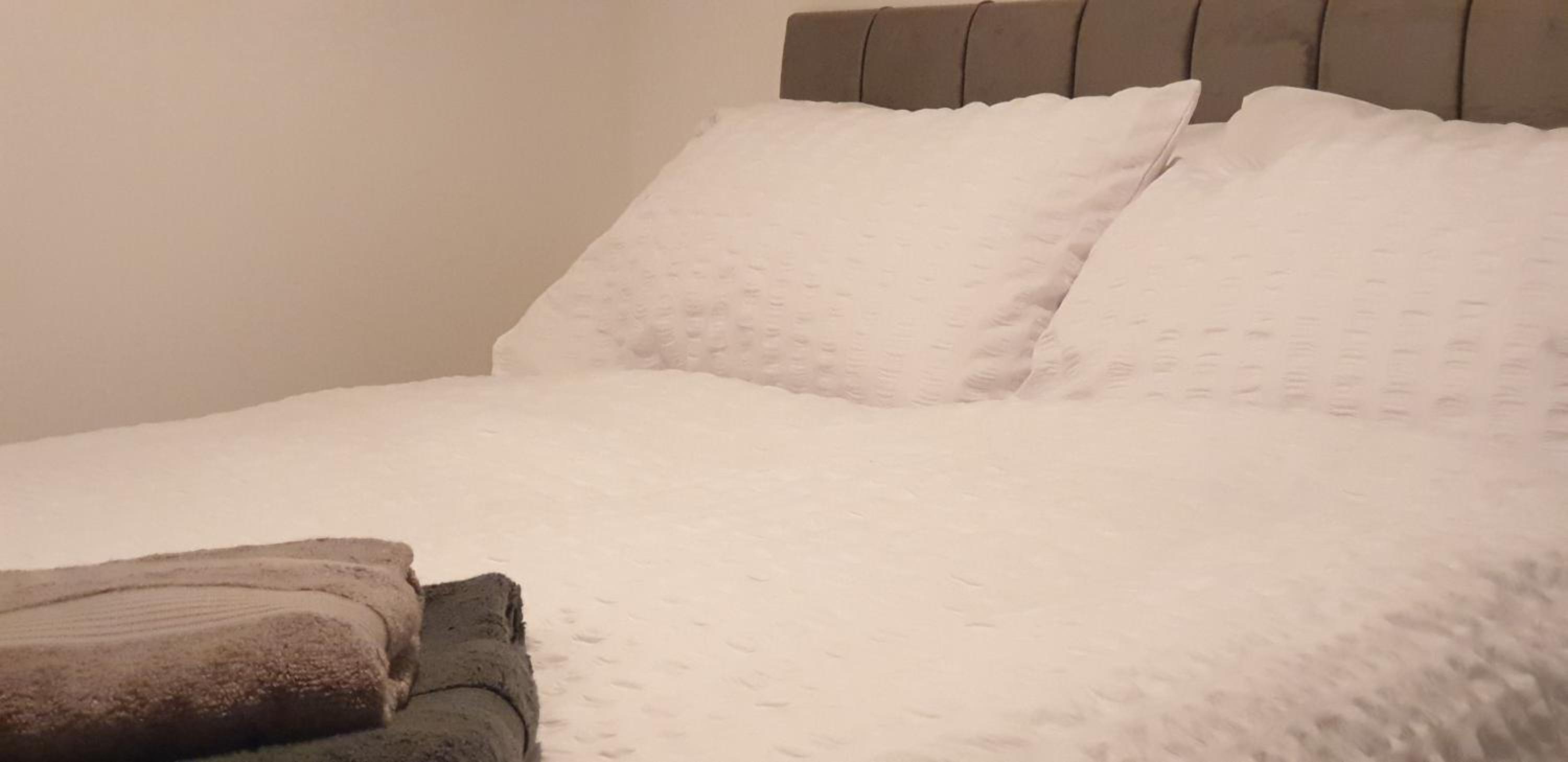Large Double Room photo 1