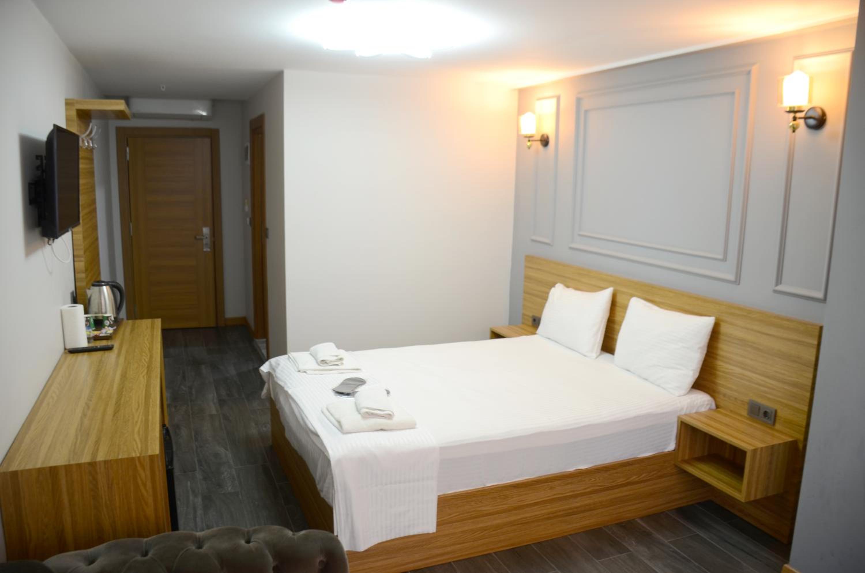 Standard Double Room - Photo 5
