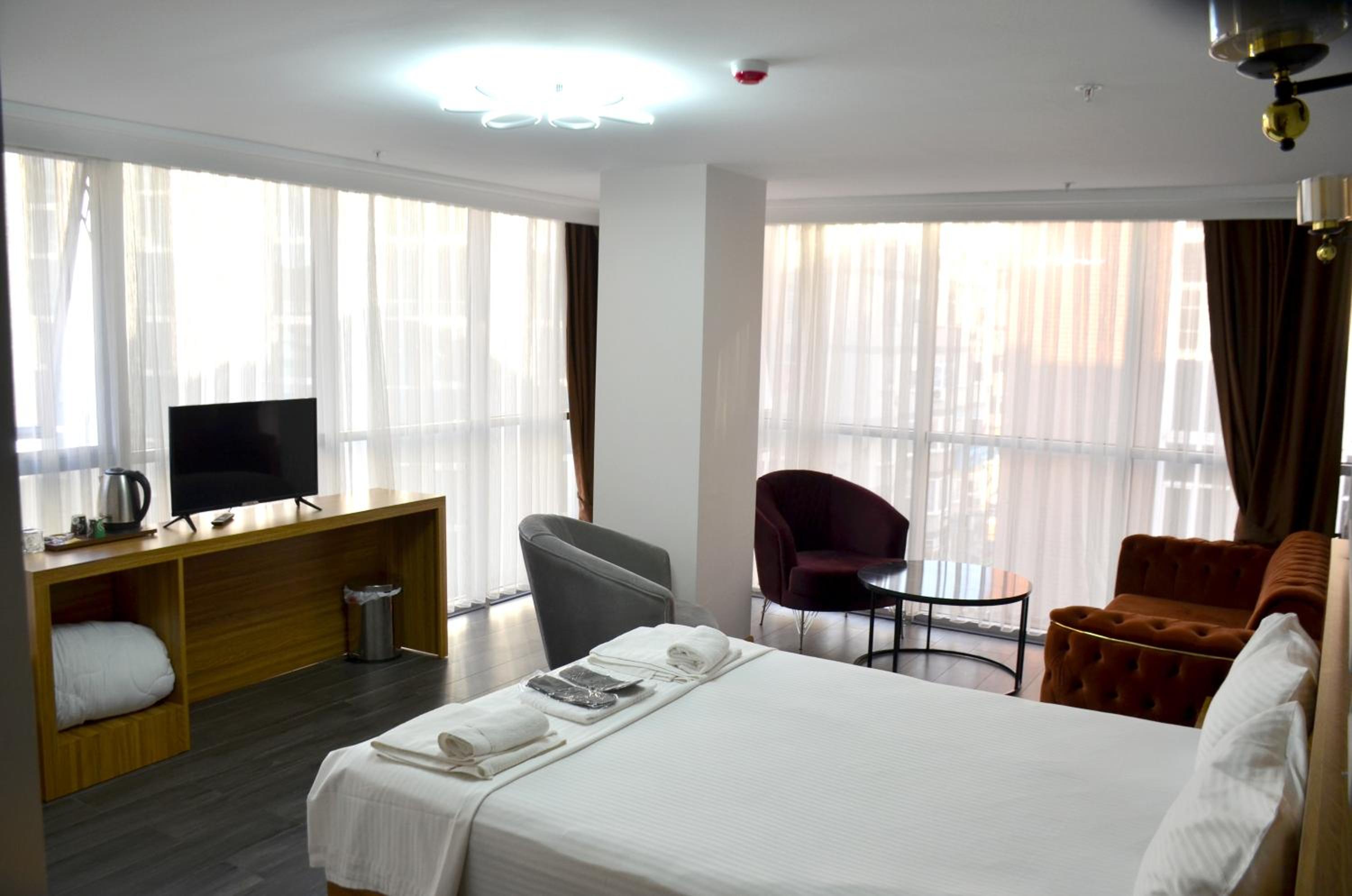 Standard Double Room - Photo 3
