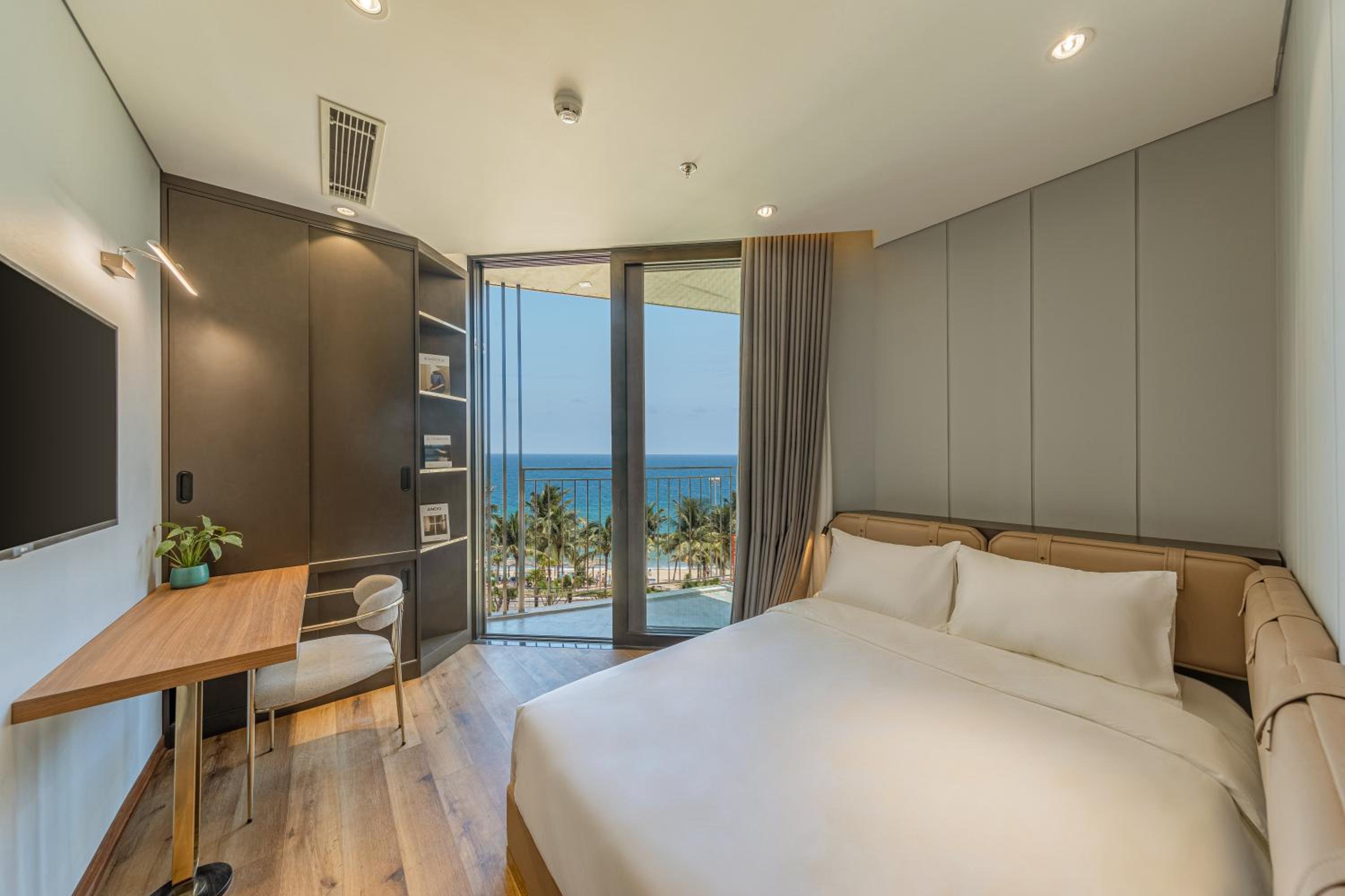 Two-Bedroom Apartment - Photo 3