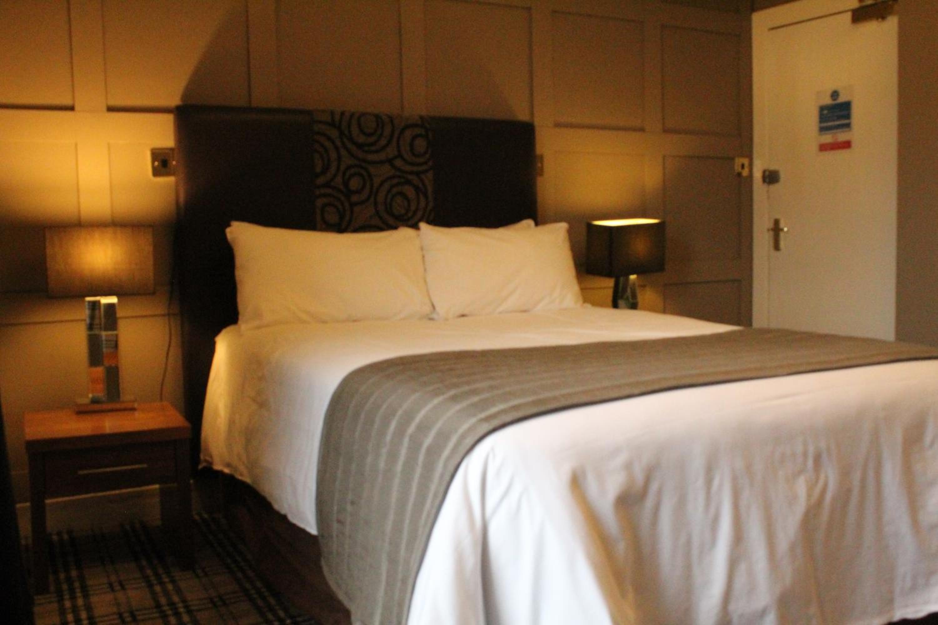 Double Room with Shower - Photo 2