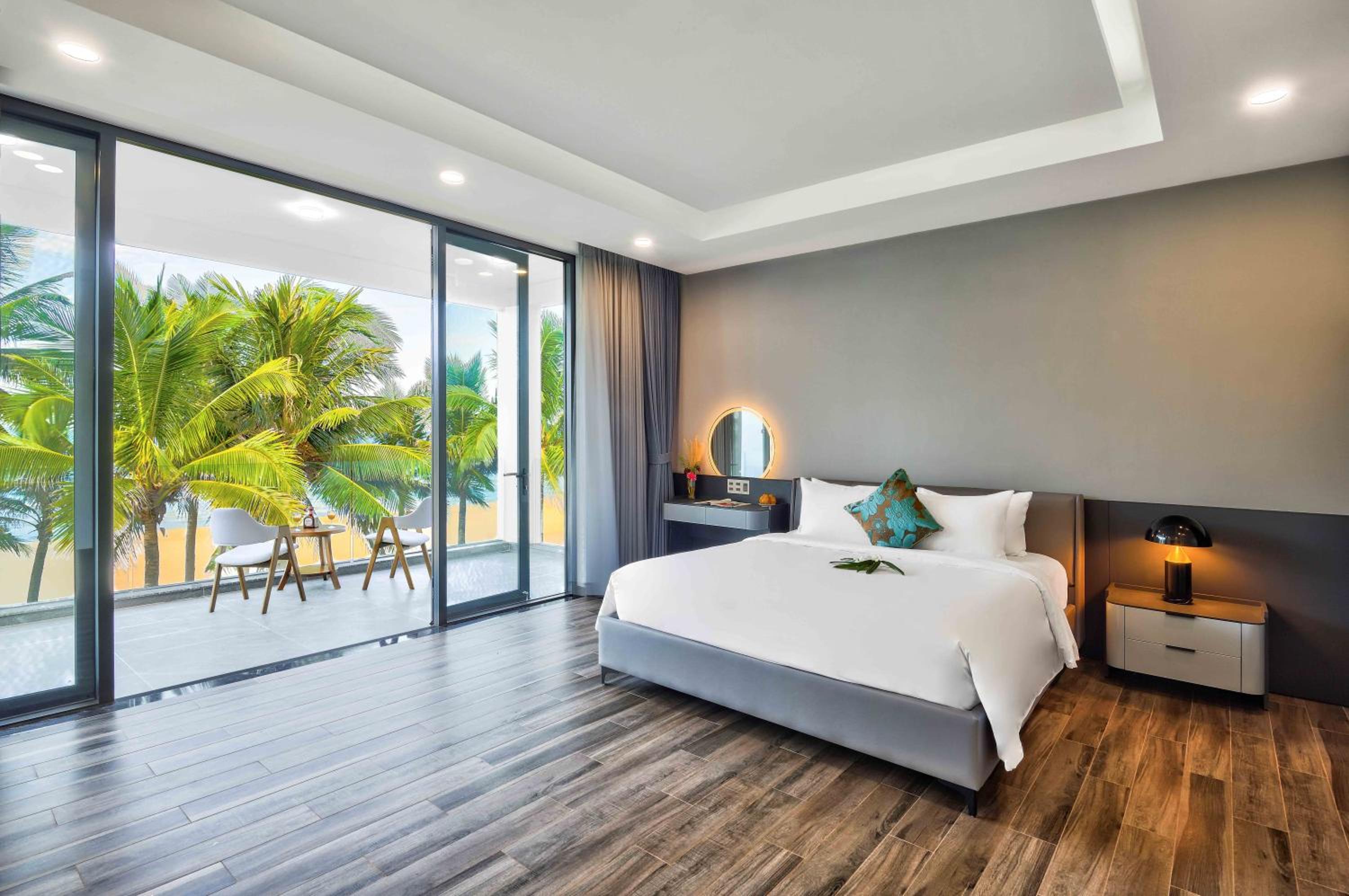 Luxury Villa Beach Front