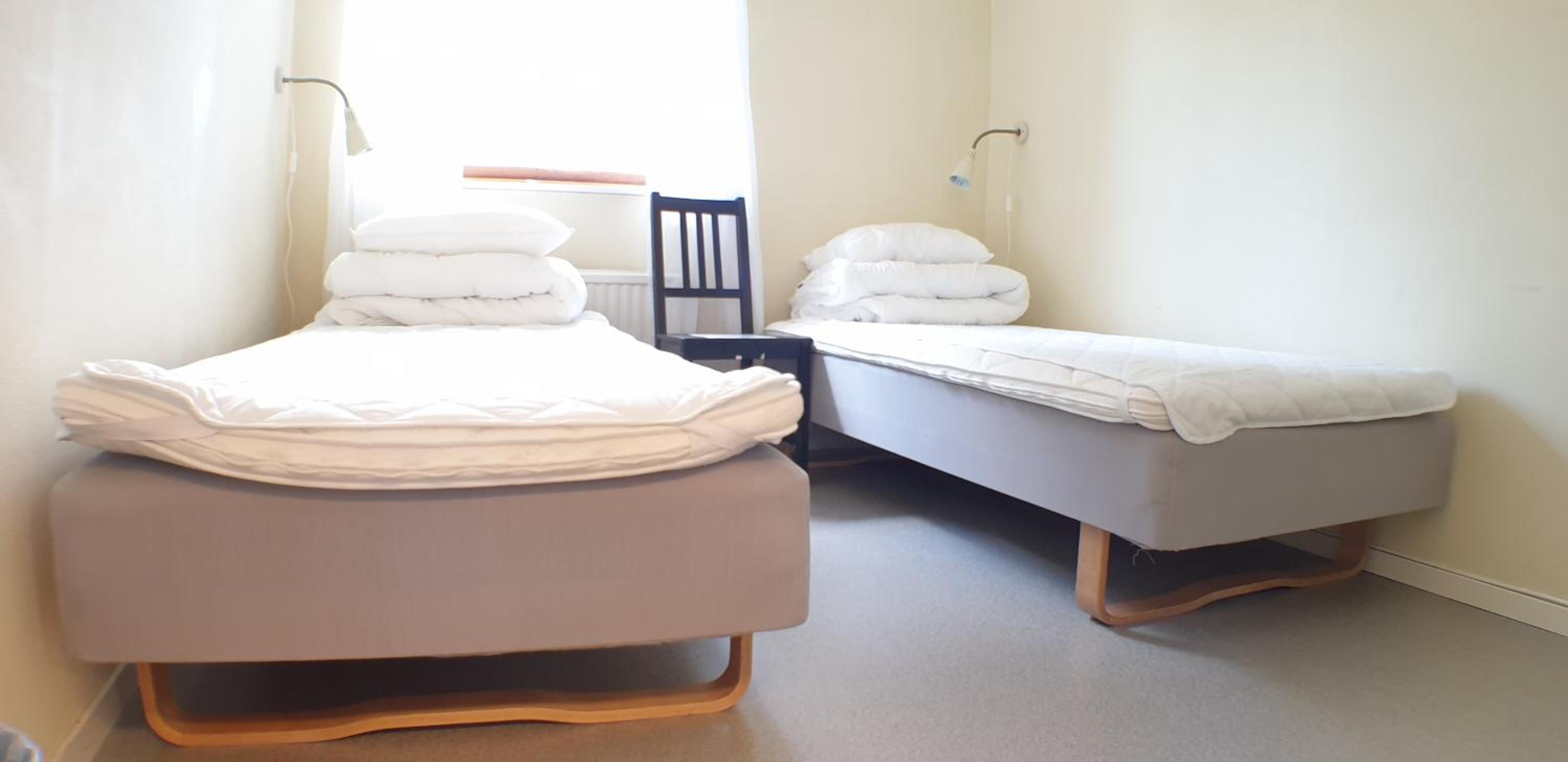 Twin Room with Shared Bathroom photo 3