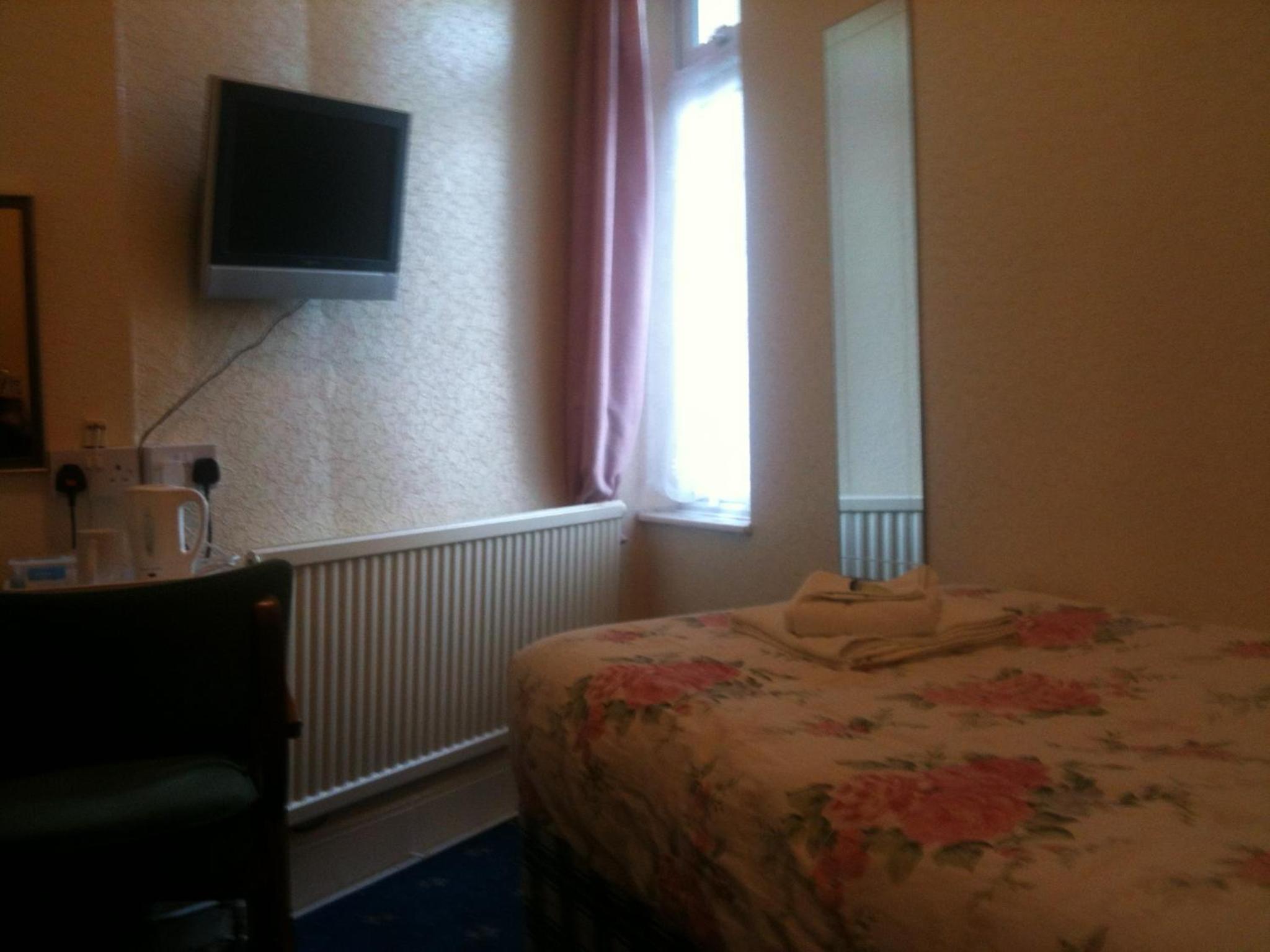 Single Room photo 3
