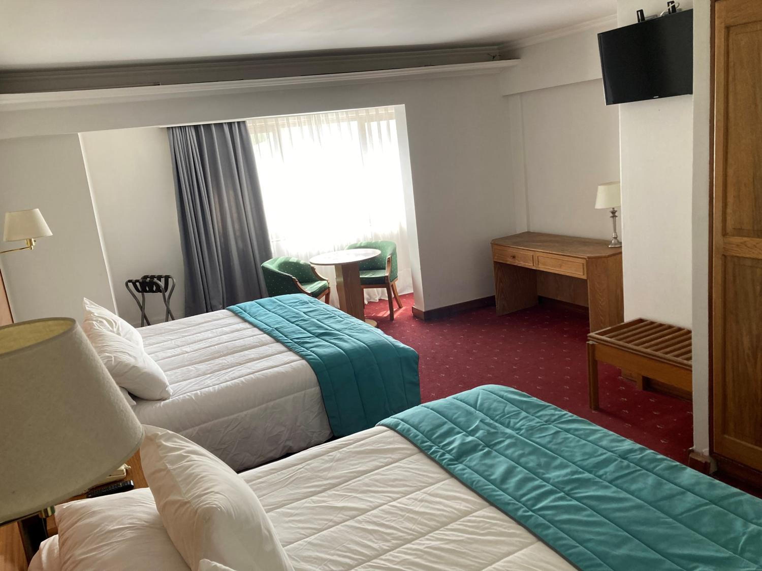 Superior Double Room with Two King Beds photo 1