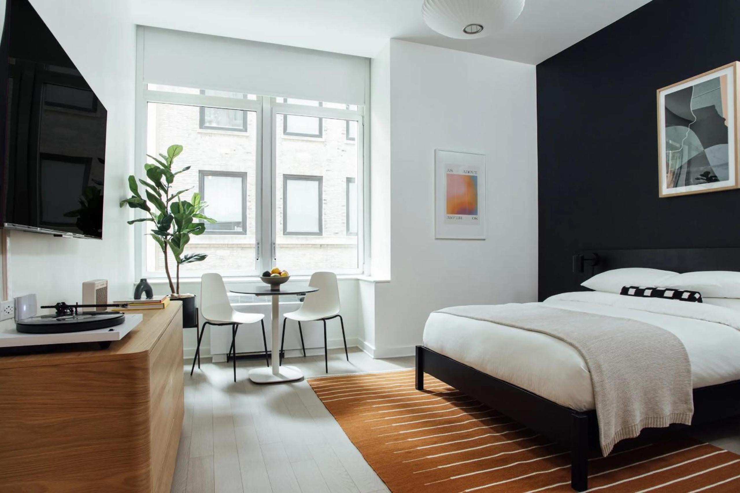 Studio Apartment
