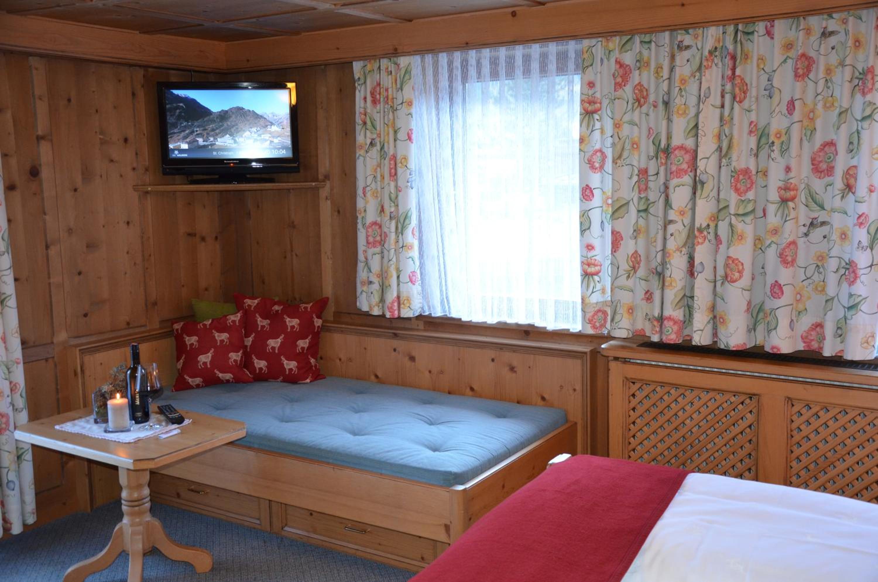 "Gästehaus Parseier" Small Double Room "Mattun" photo 3