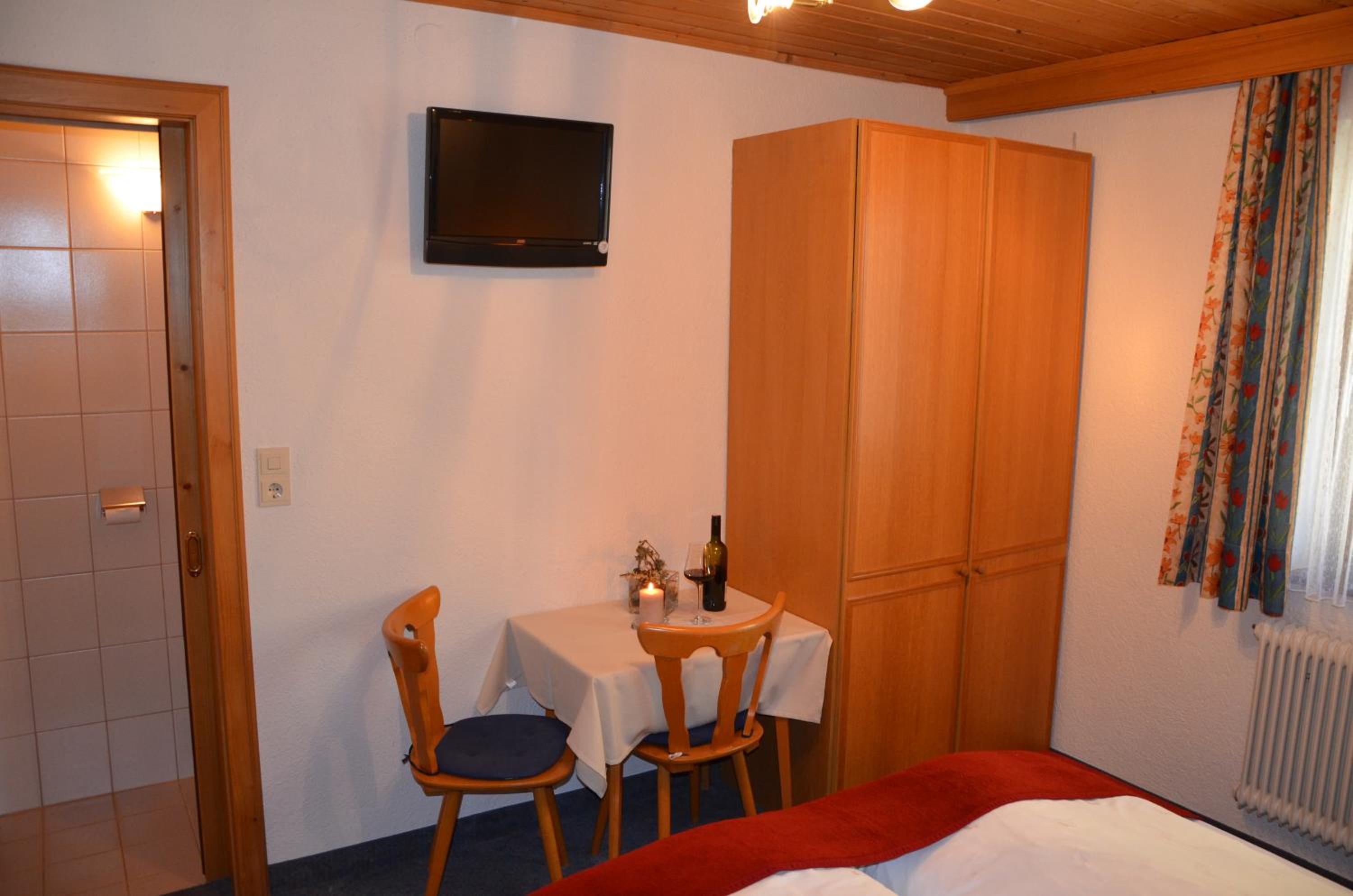 "Gästehaus Parseier" Double Room "Stanskogel" photo 2