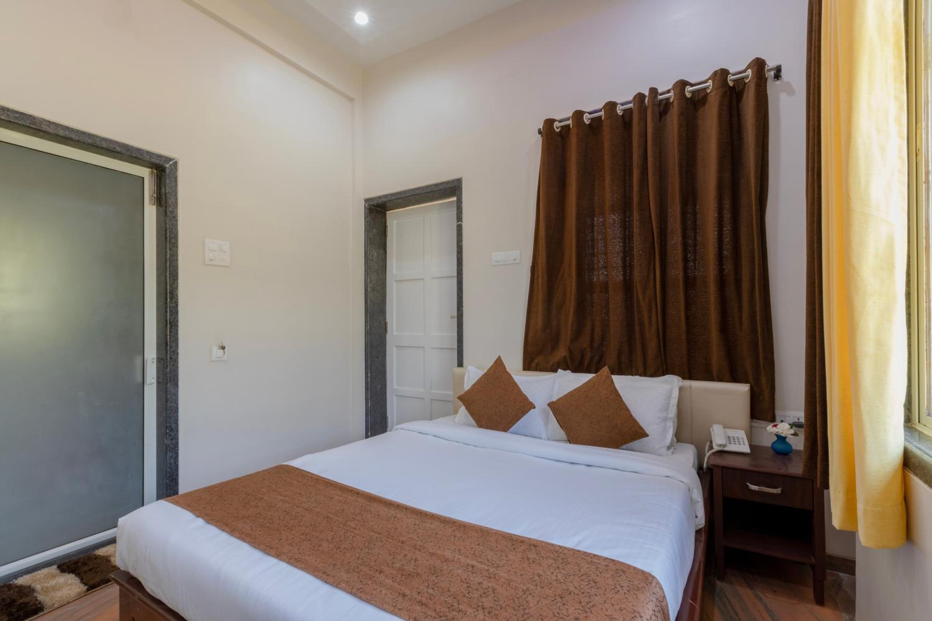 King Room with Balcony photo 3