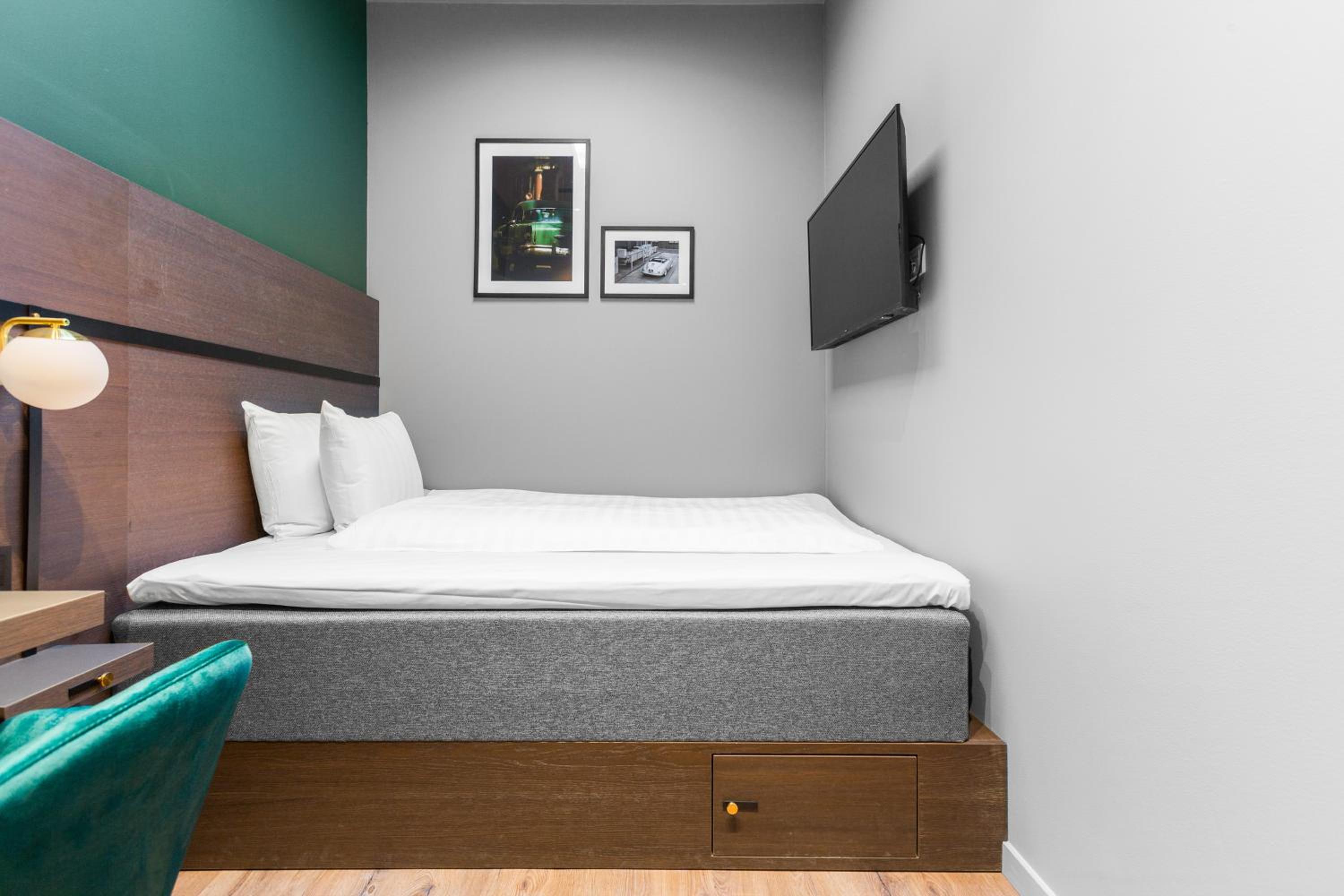 Economy Double Room - Photo 1