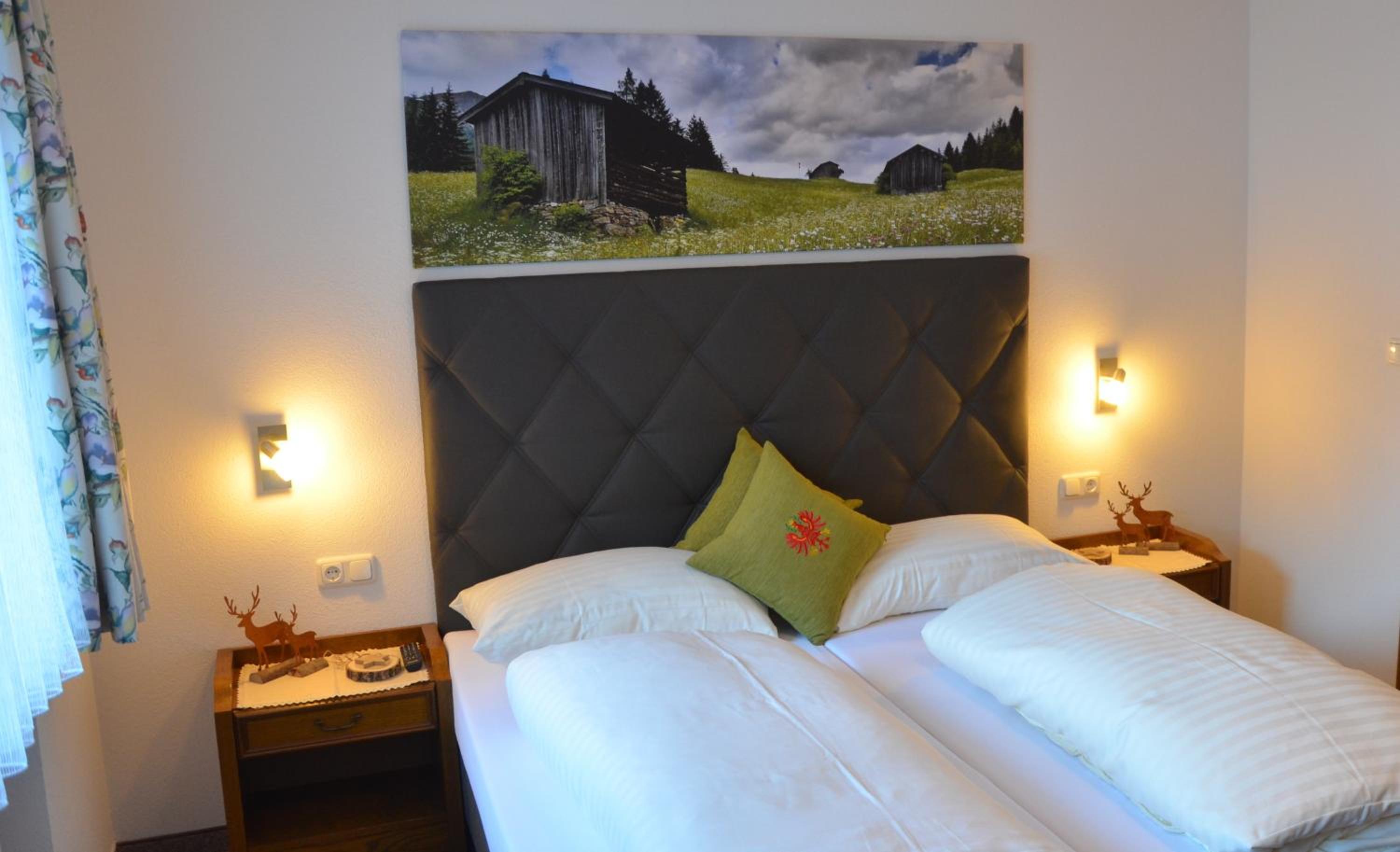 "Gästehaus Fortuna" Double Room "Samspitze" with Private Bathroom  photo 1