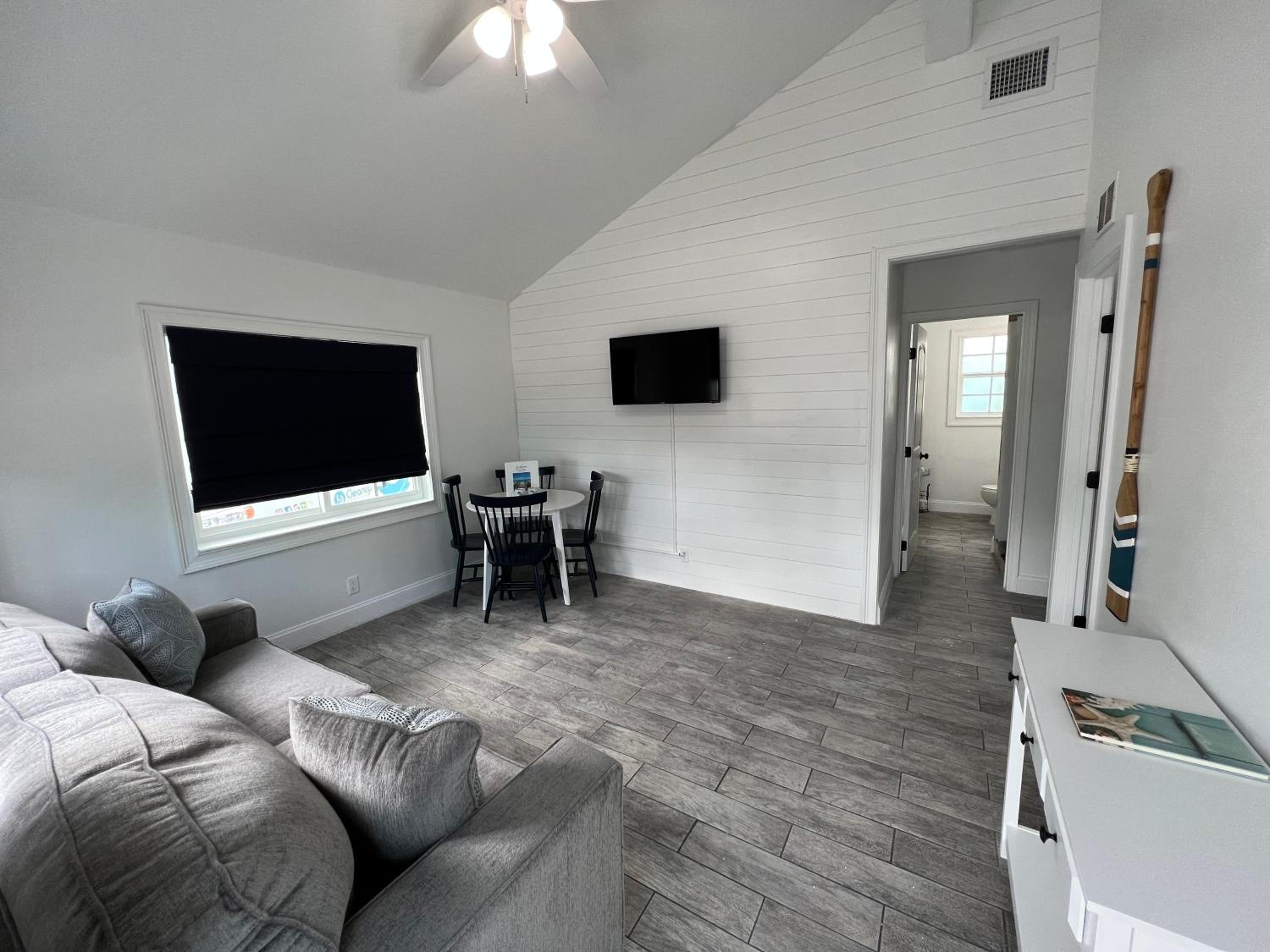 One-Bedroom Bungalow photo 3