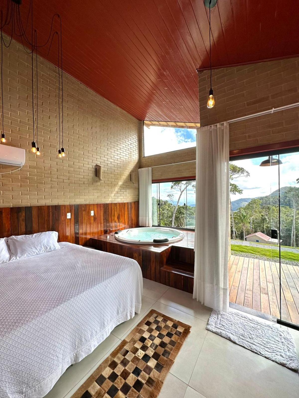 King Room with Spa Bath photo 1