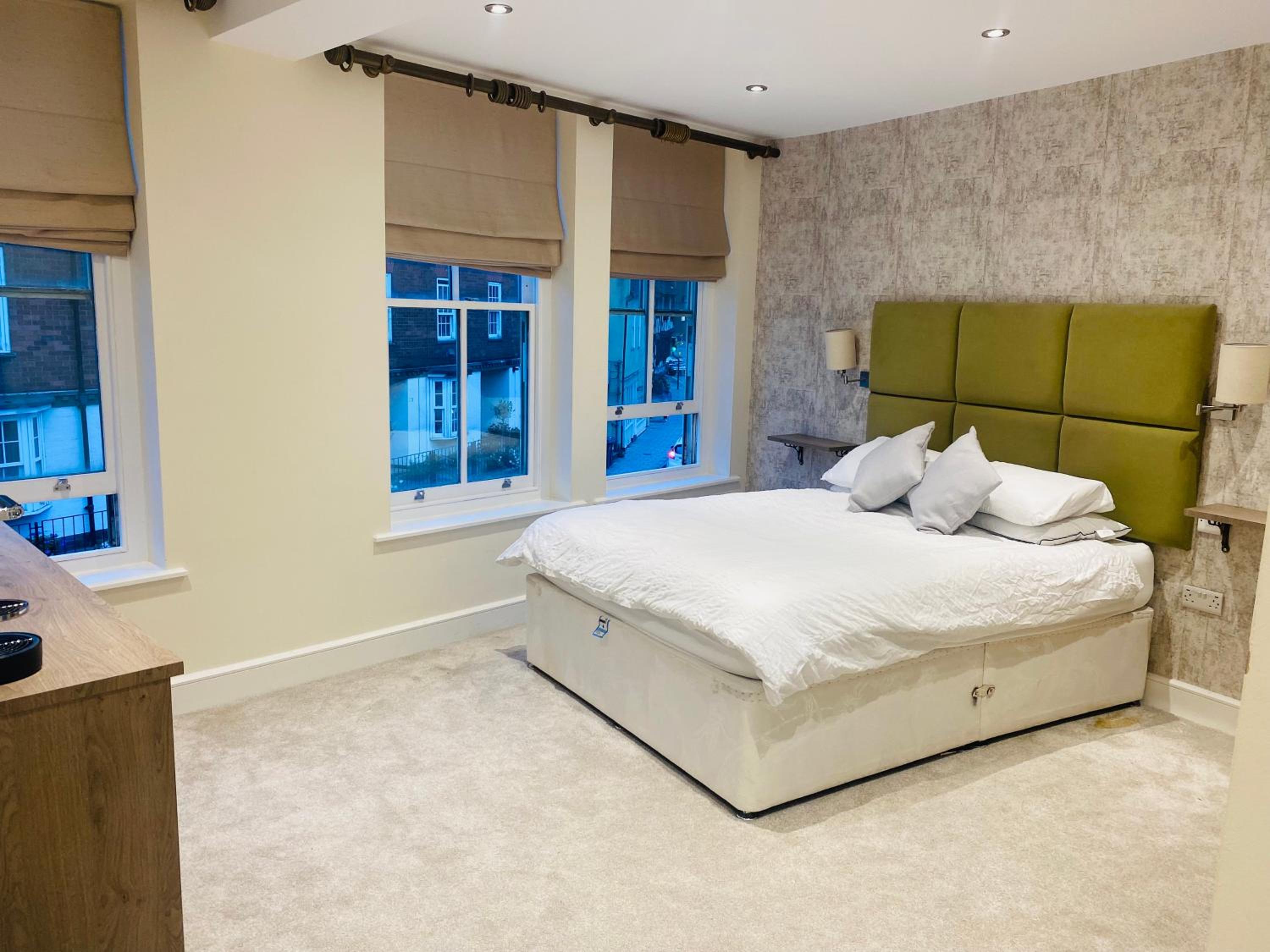 Standard King Room
