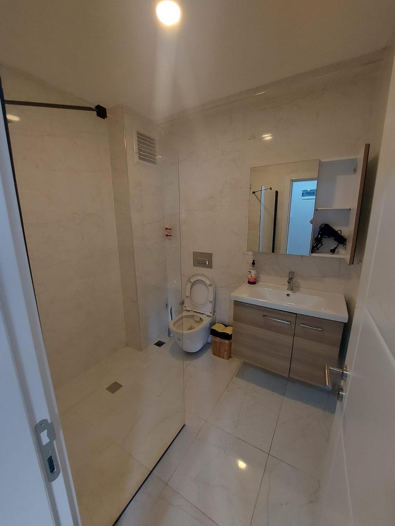 One-Bedroom Apartment - Photo 51