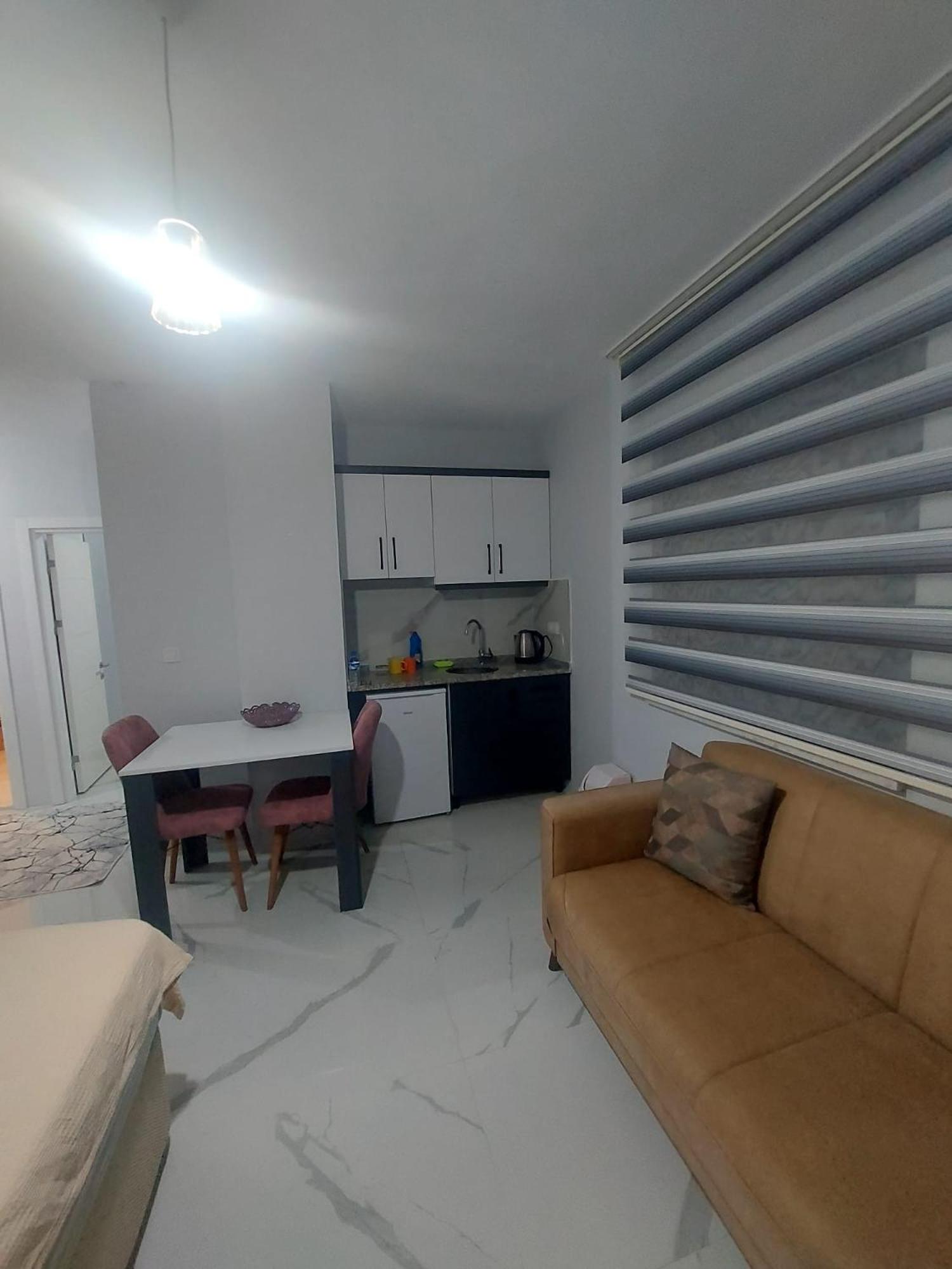One-Bedroom Apartment - Photo 52