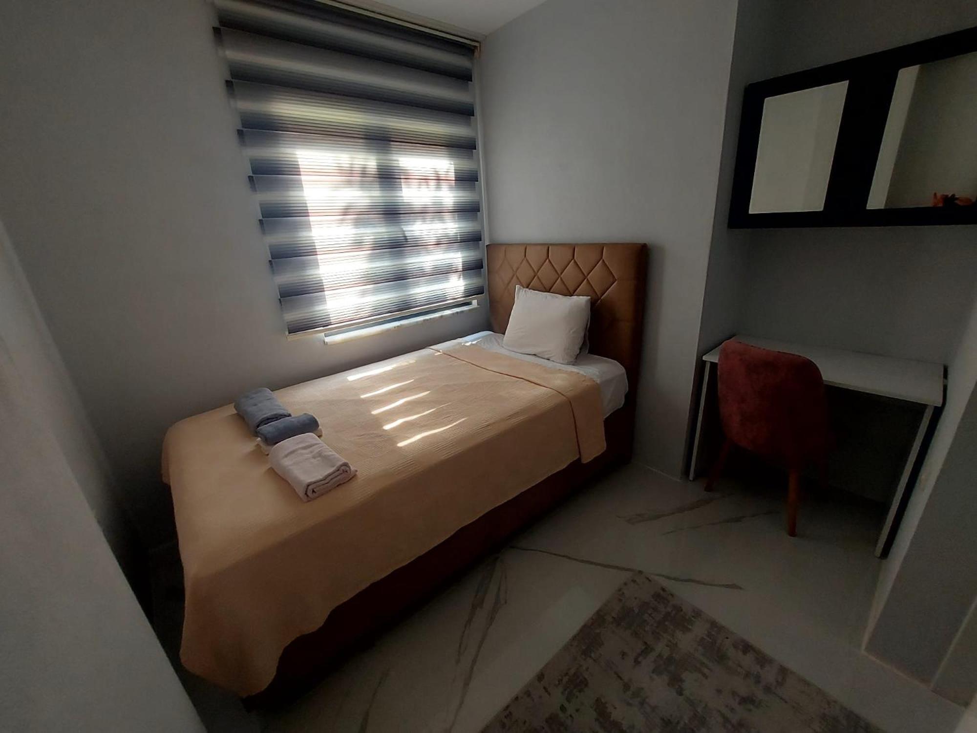 One-Bedroom Apartment - Photo 34
