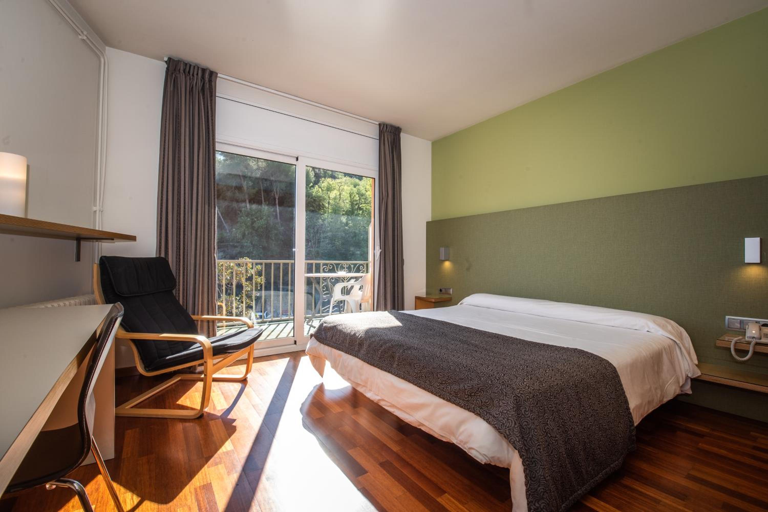 Double or Twin Room - Photo 1