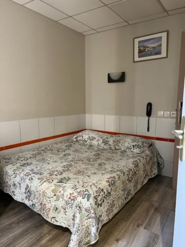 Single Room with Shower photo 1