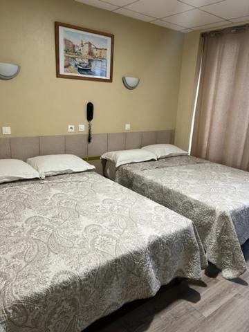 Quadruple Room with Bath photo 1