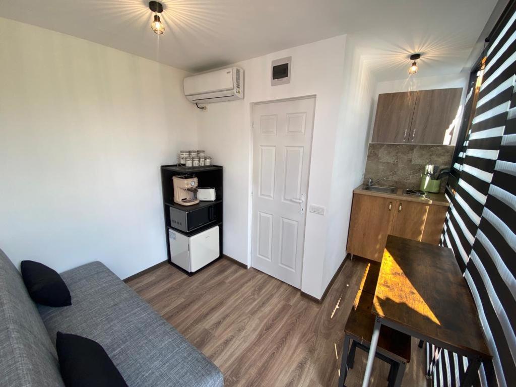 Mobile Home photo 2