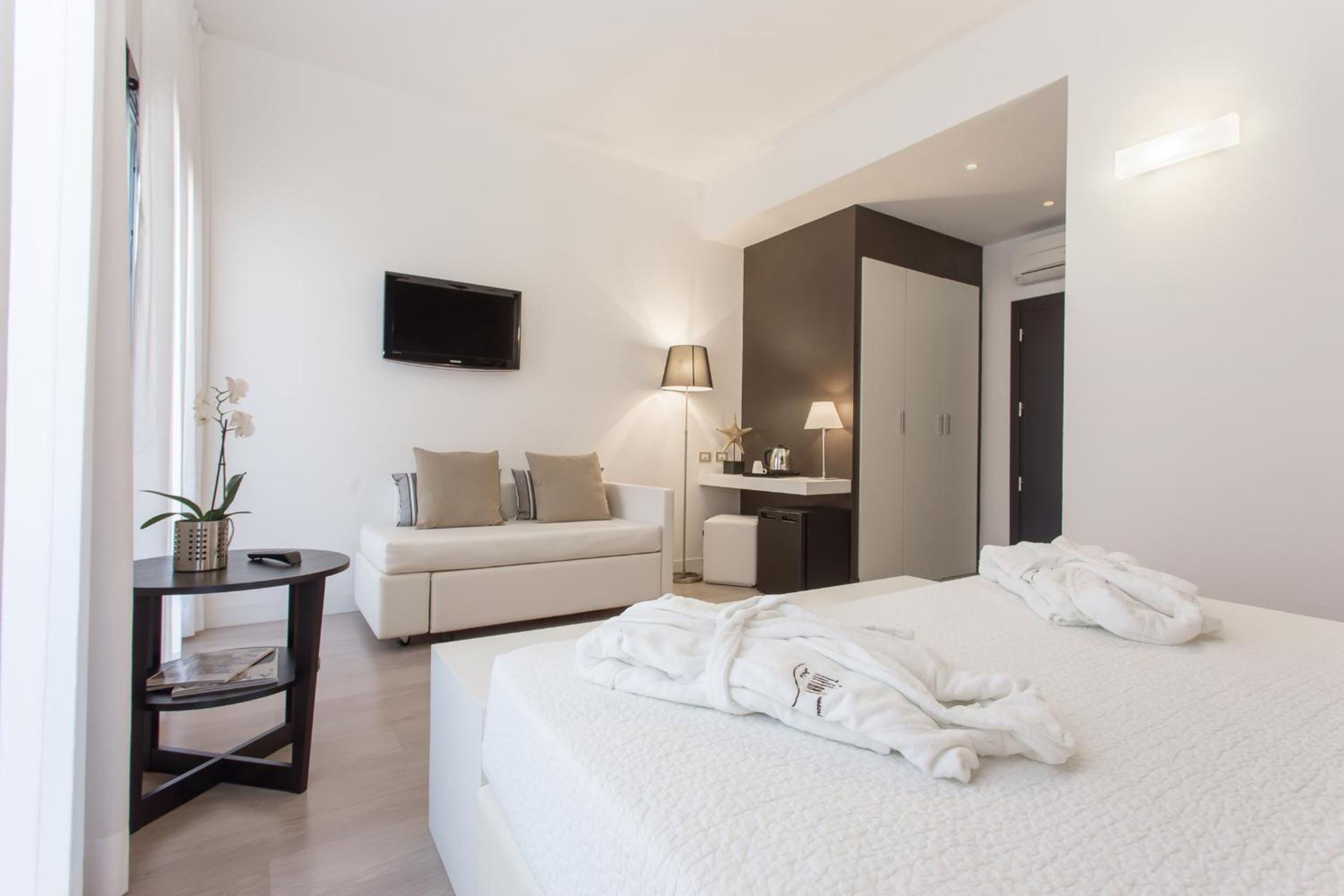 Junior Suite - Photo 1
