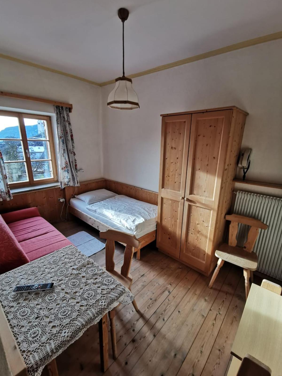 Single Room with Mountain View