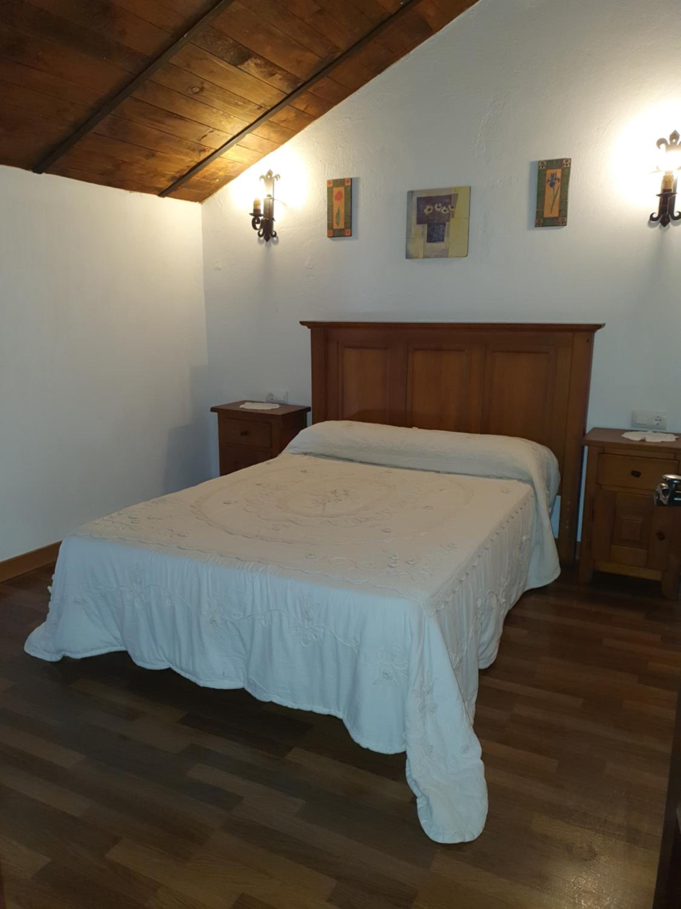 Three-Bedroom House photo 2