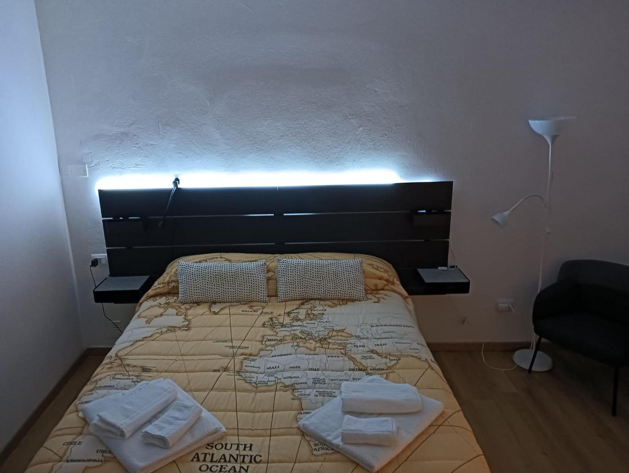 Double Room With Shared Bathroom