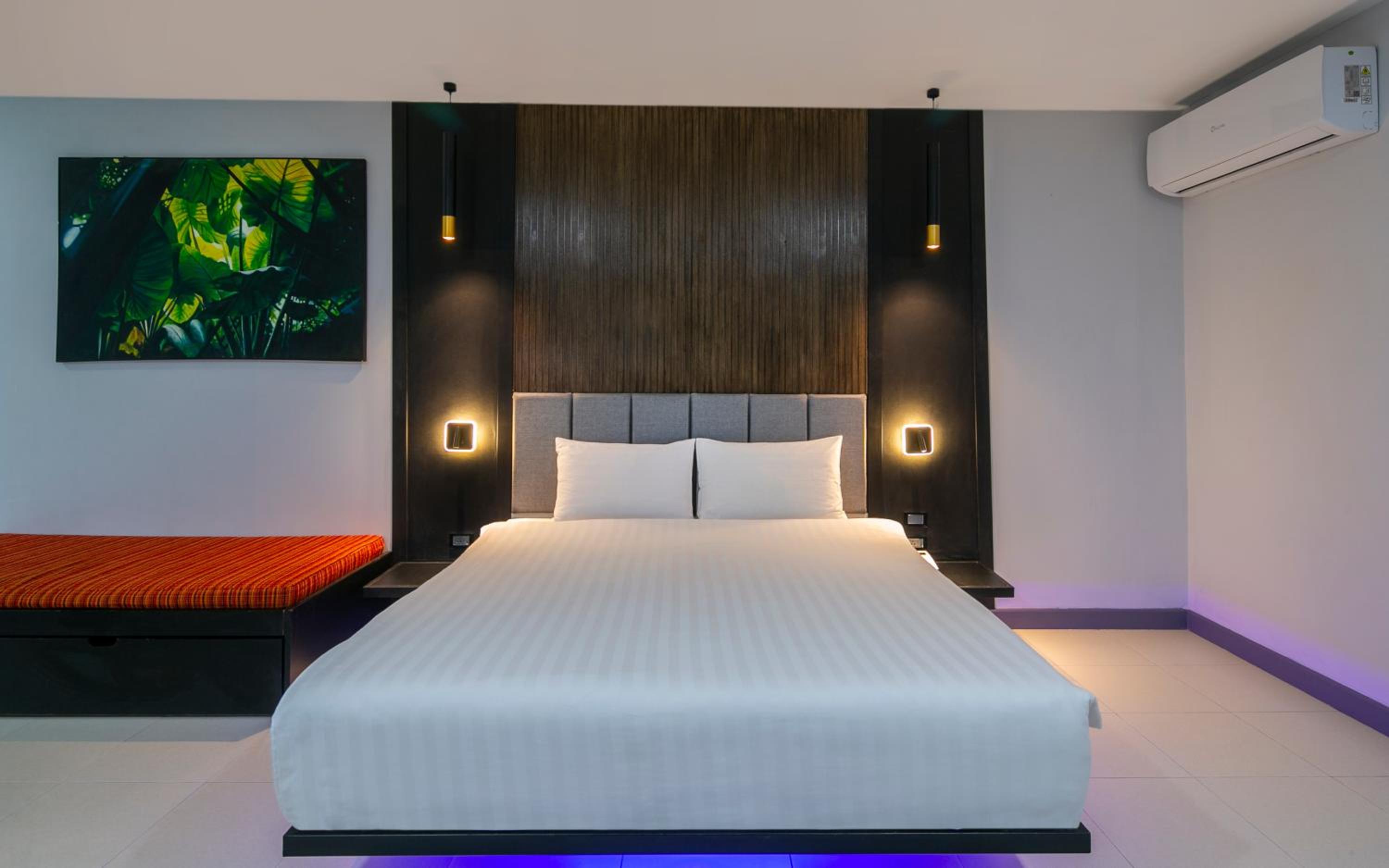 Deluxe Double or Twin Room - Photo 4