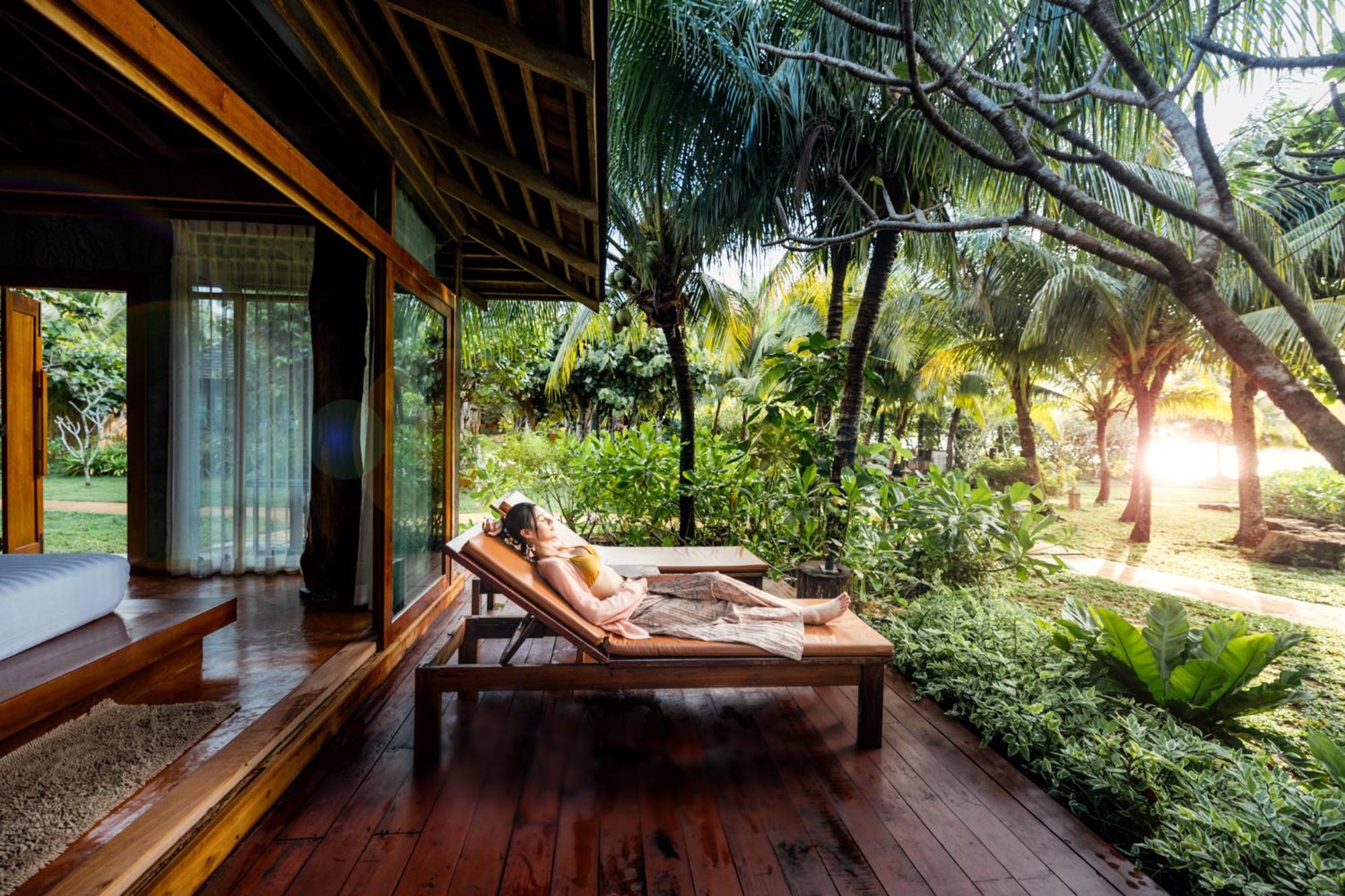 Oriental Beach Front View Villa photo 2