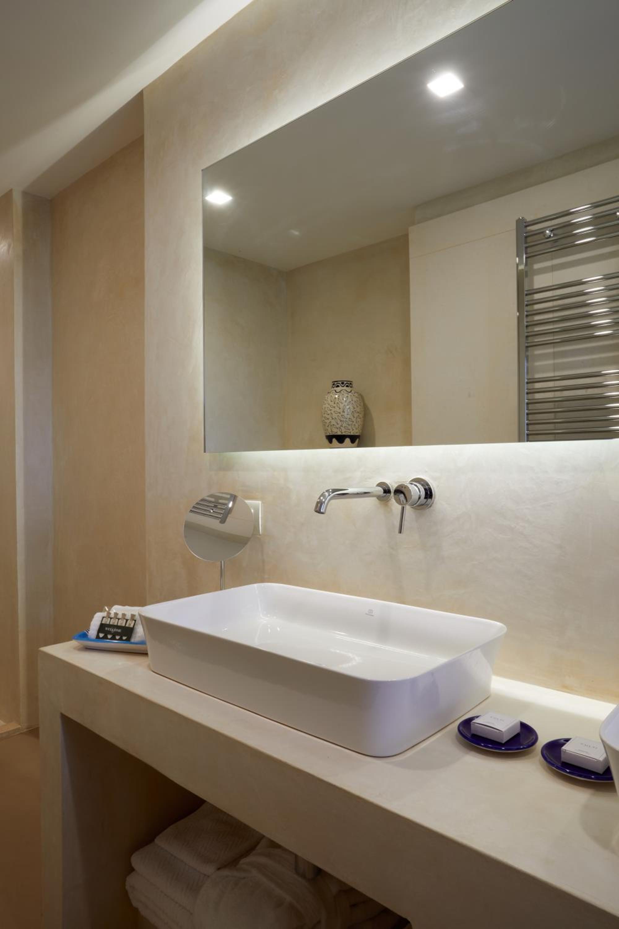 Superior Double or Twin Room with Sea View photo 2